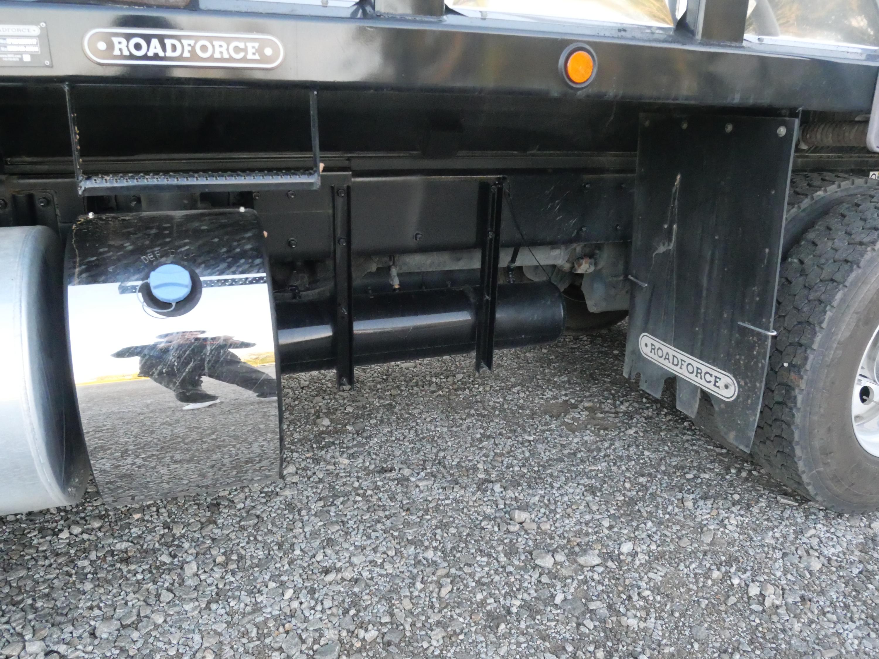 2026 Kenworth T880 Dump Truck (G81) - image 17