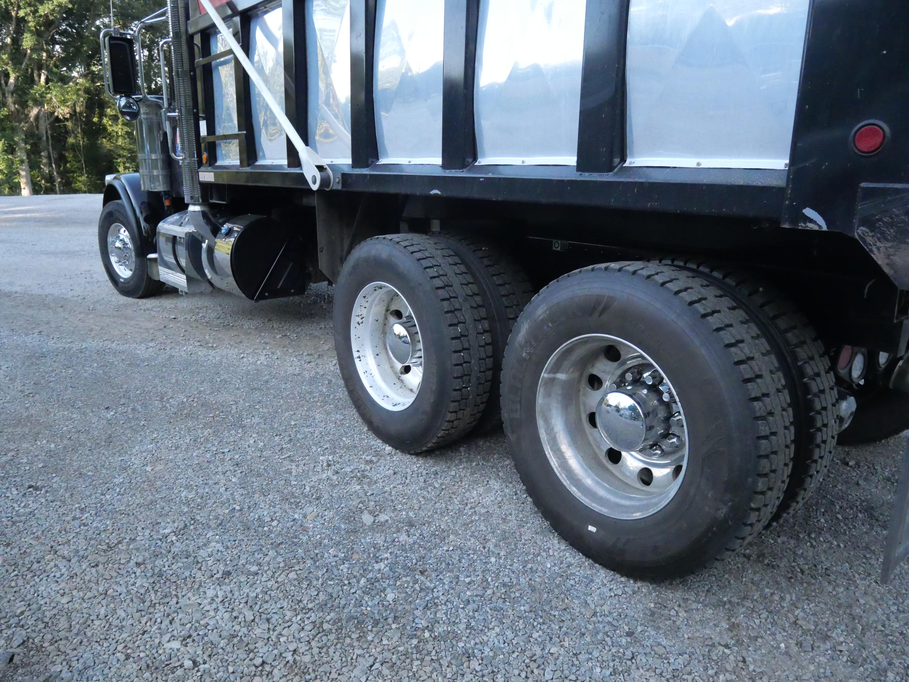 2025 Peterbilt 589 Dump Truck (G112) - image 28