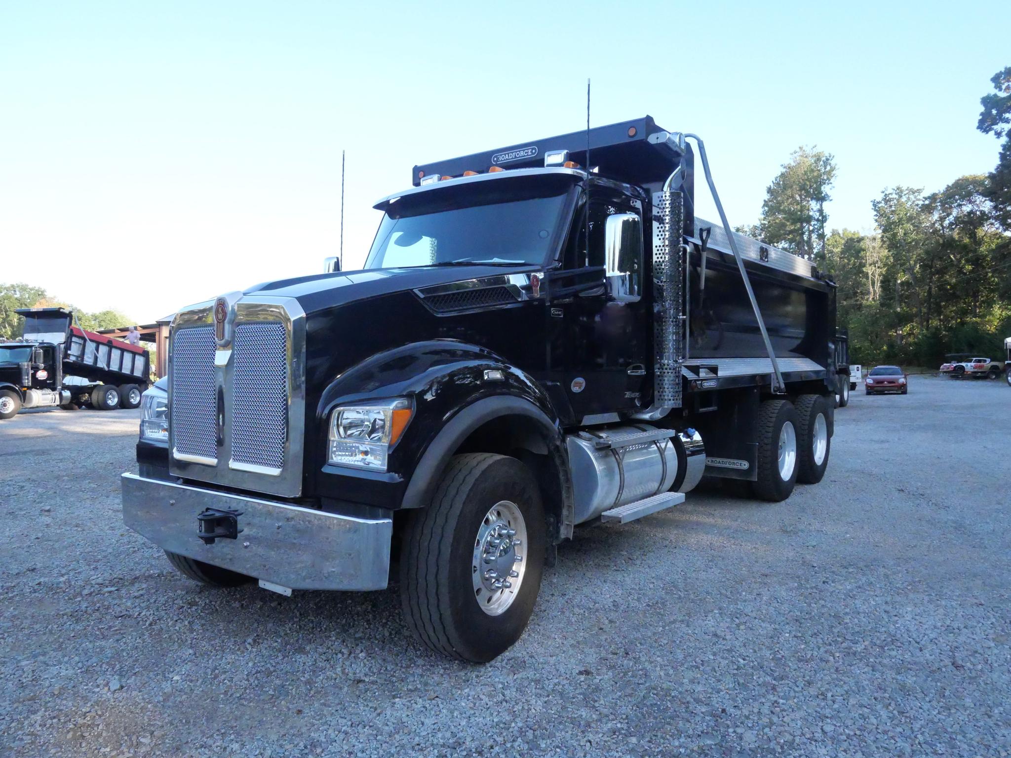 2026 Kenworth T880S PH Dump Truck (G102) - image 2