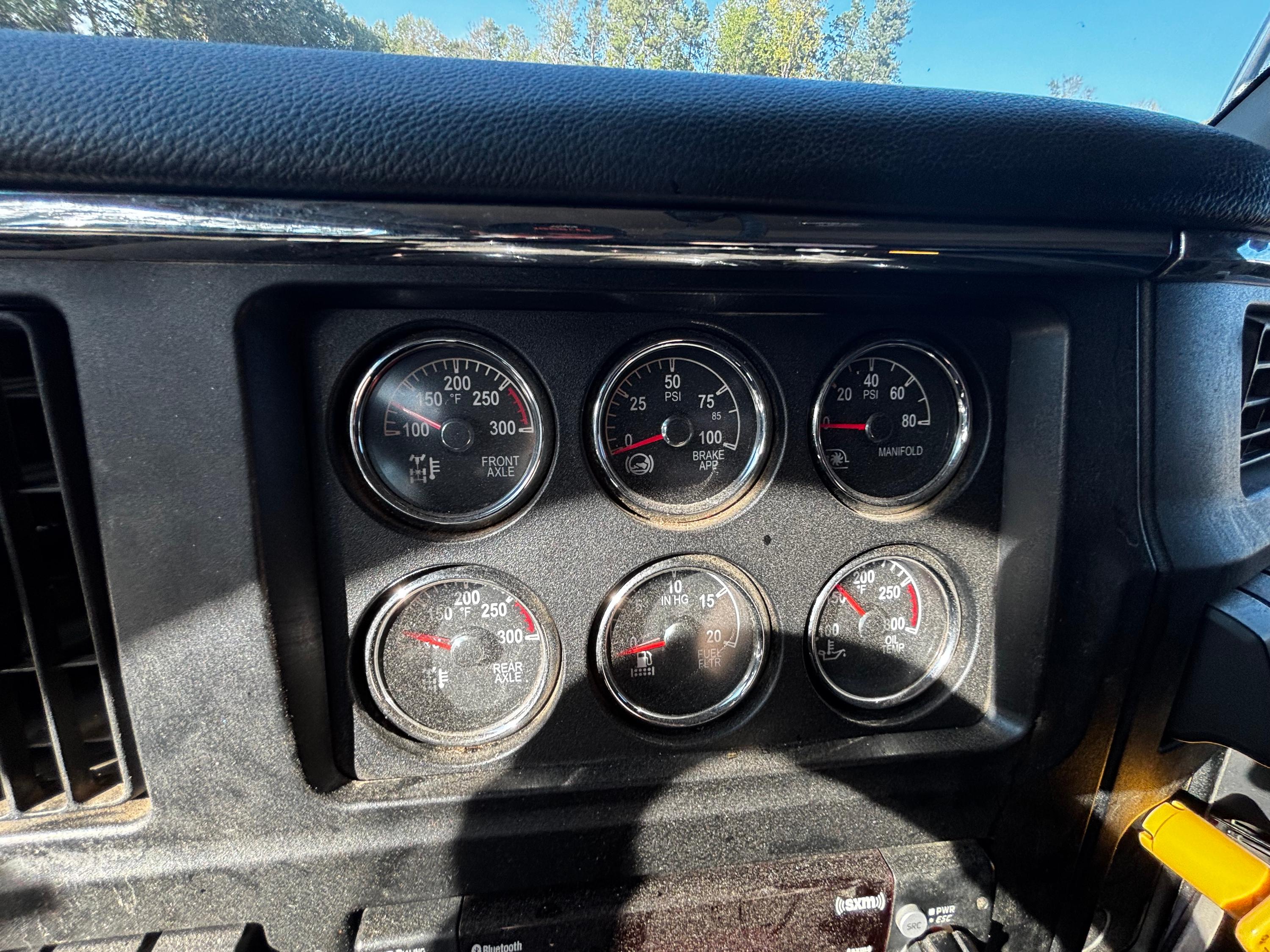 2025 Peterbilt 589 Dump Truck (G114) - image 10