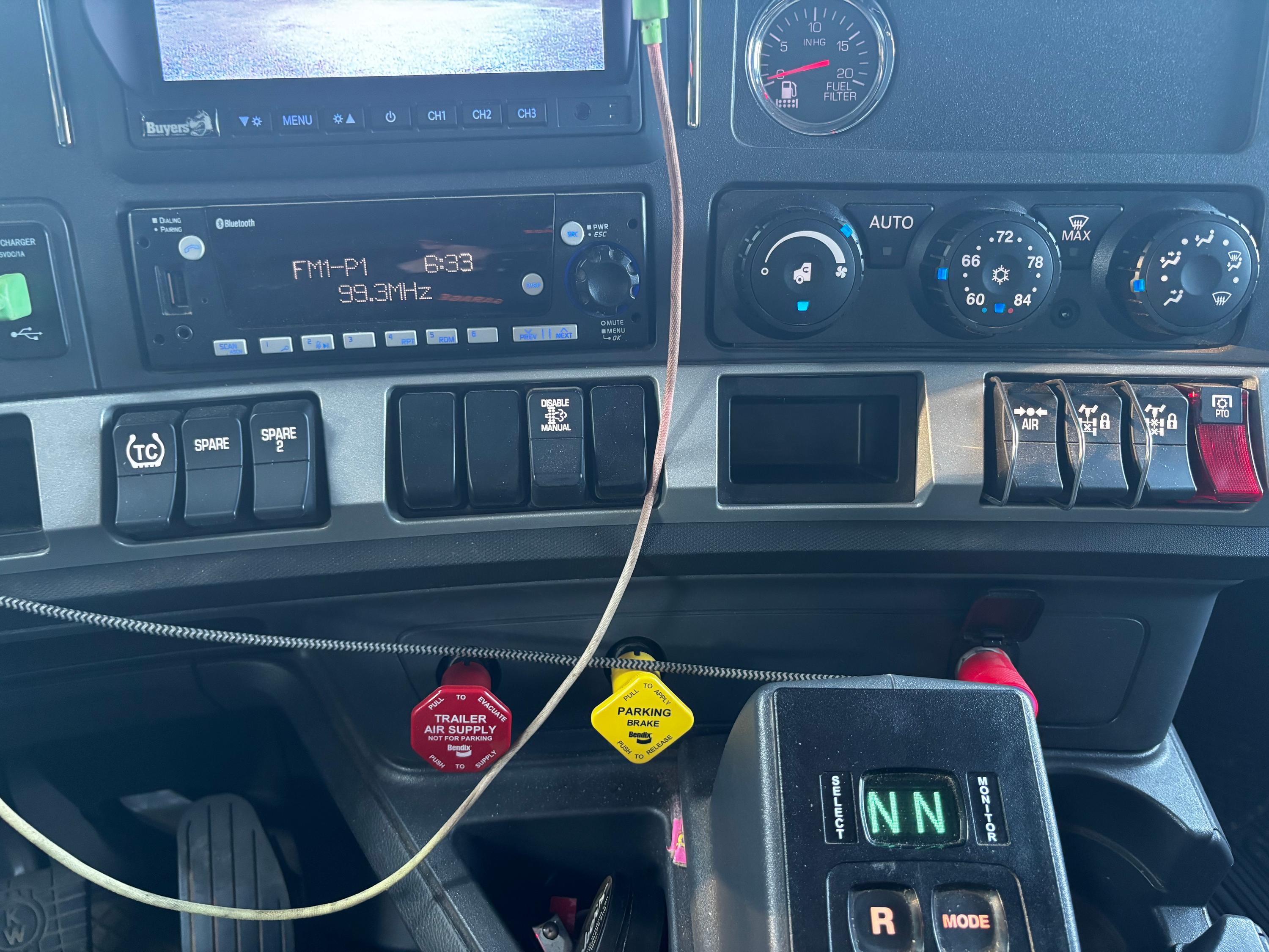 2026 Kenworth T880S PH Dump Truck (G102) - image 18