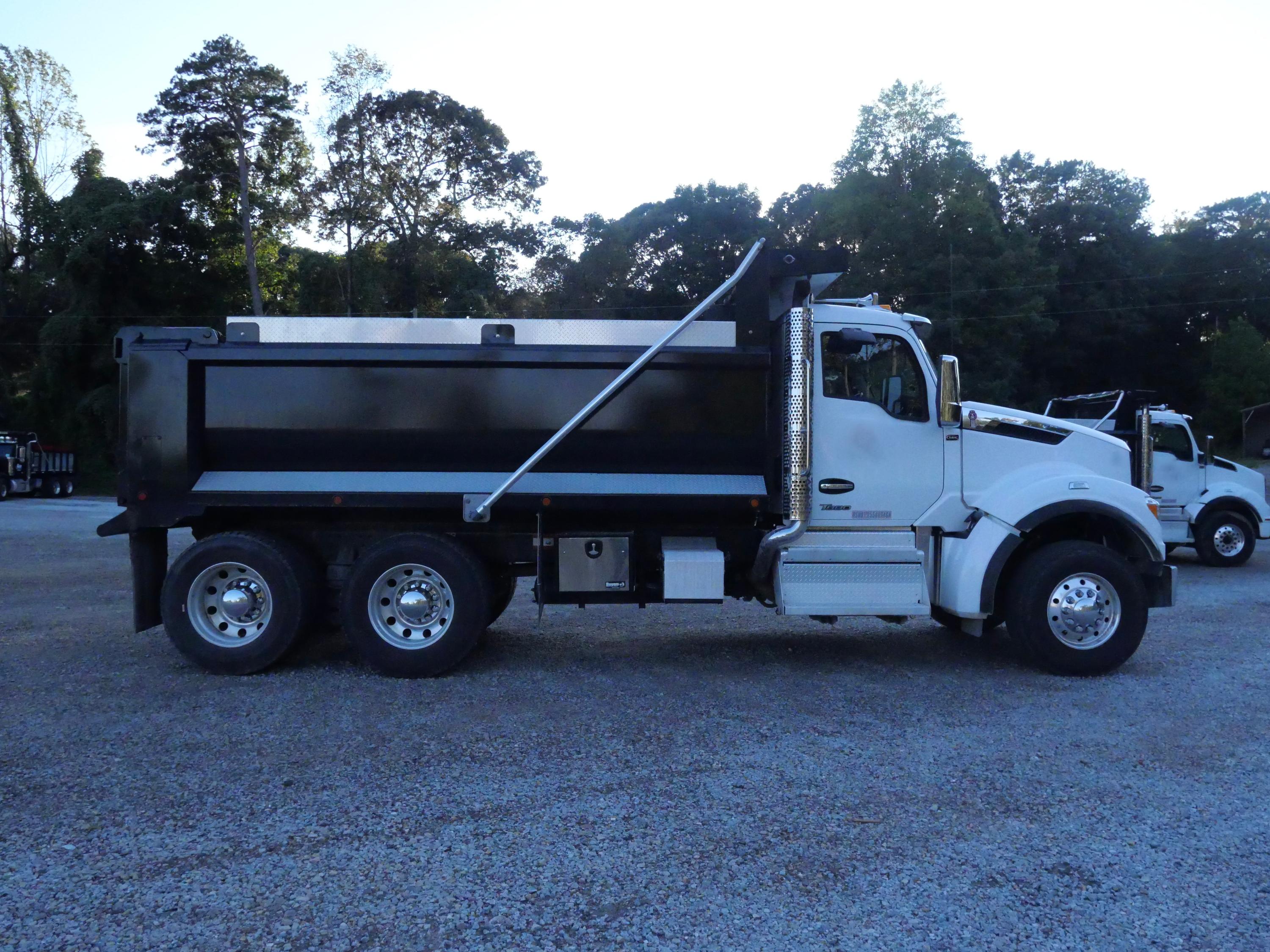 2026 Kenworth T880 Dump Truck (G97) - image 7