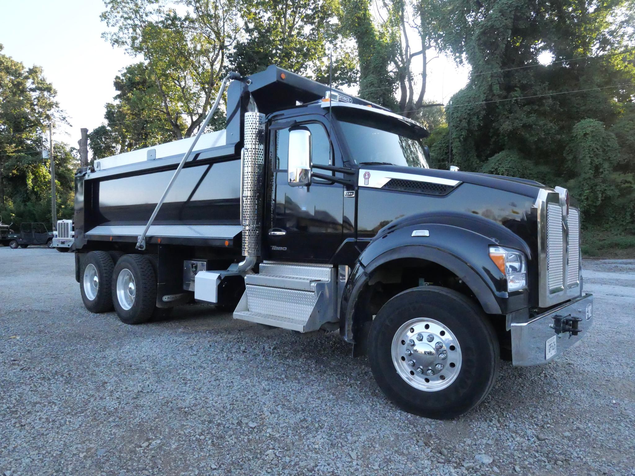 2026 Kenworth T880S PH Dump Truck (G102) - image 4