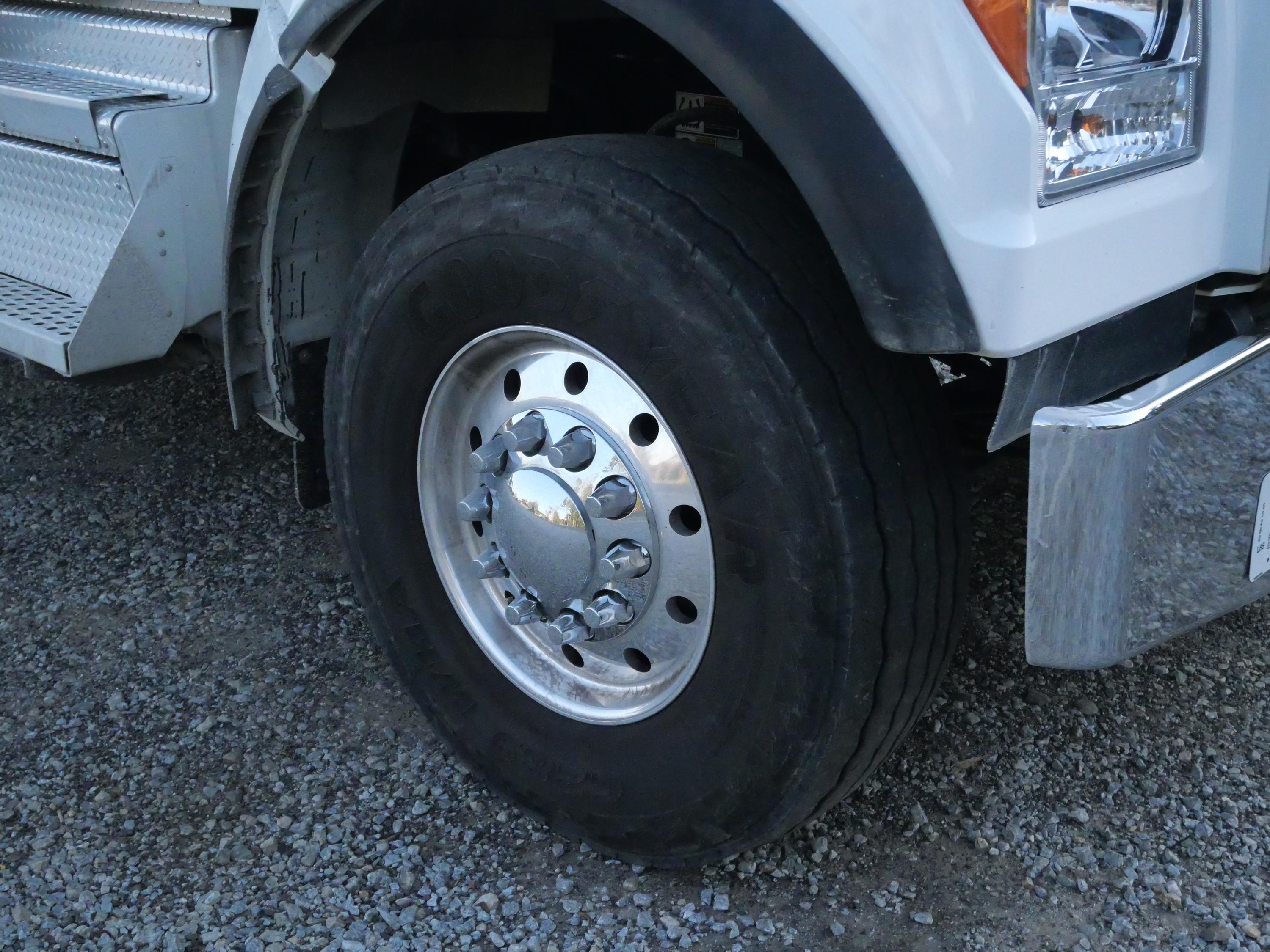 2026 Kenworth T880 Dump Truck (G97) - image 27