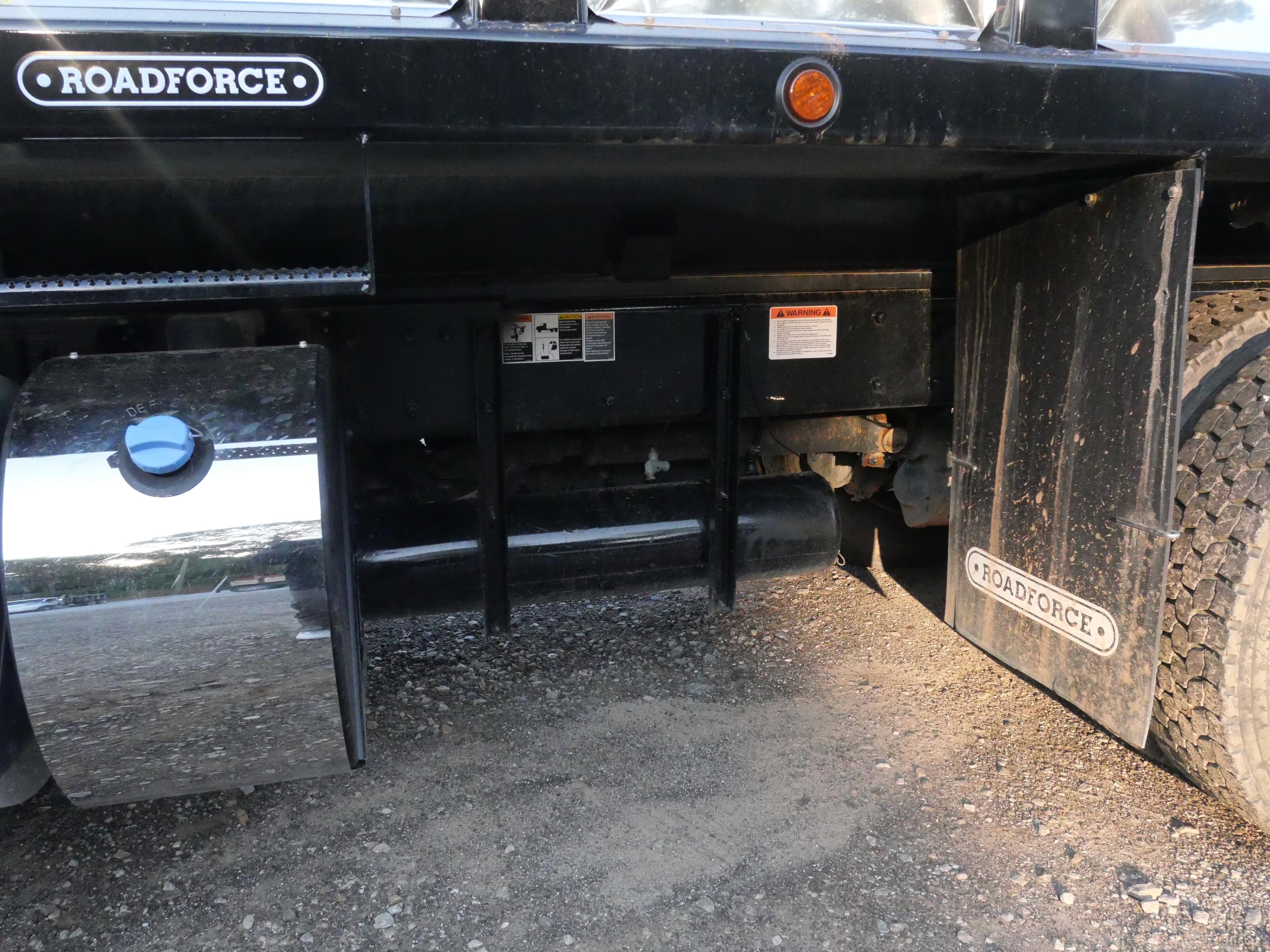 2026 Kenworth T880 Dump Truck (G107) - image 27