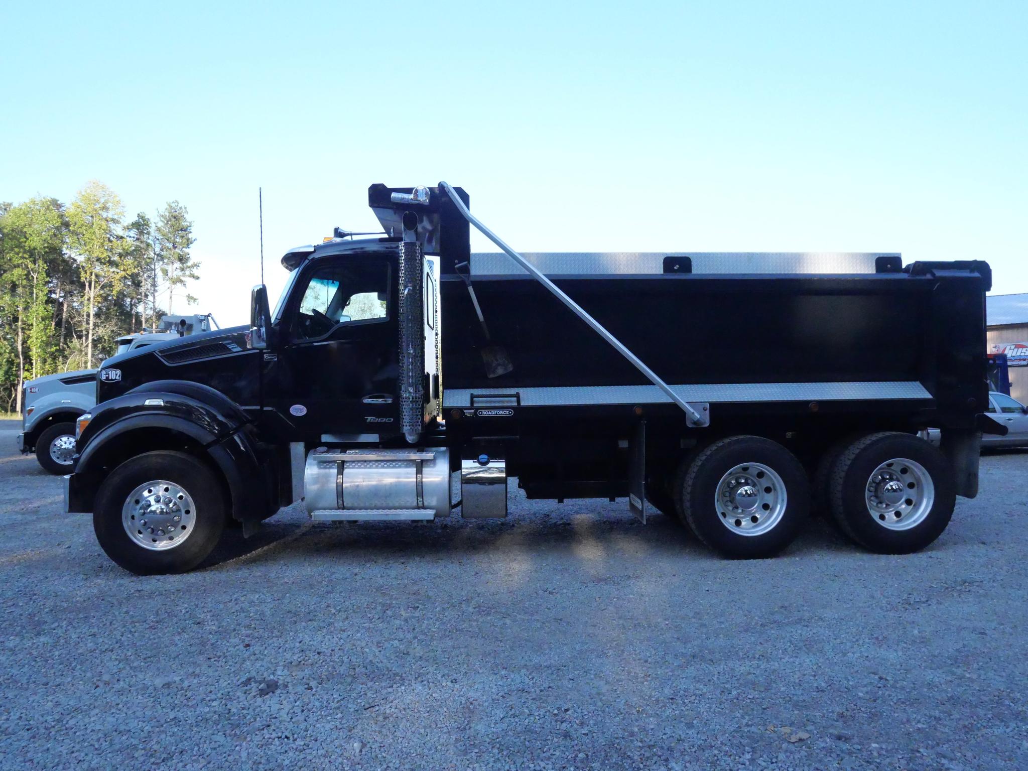 2026 Kenworth T880S PH Dump Truck (G102) - image 5