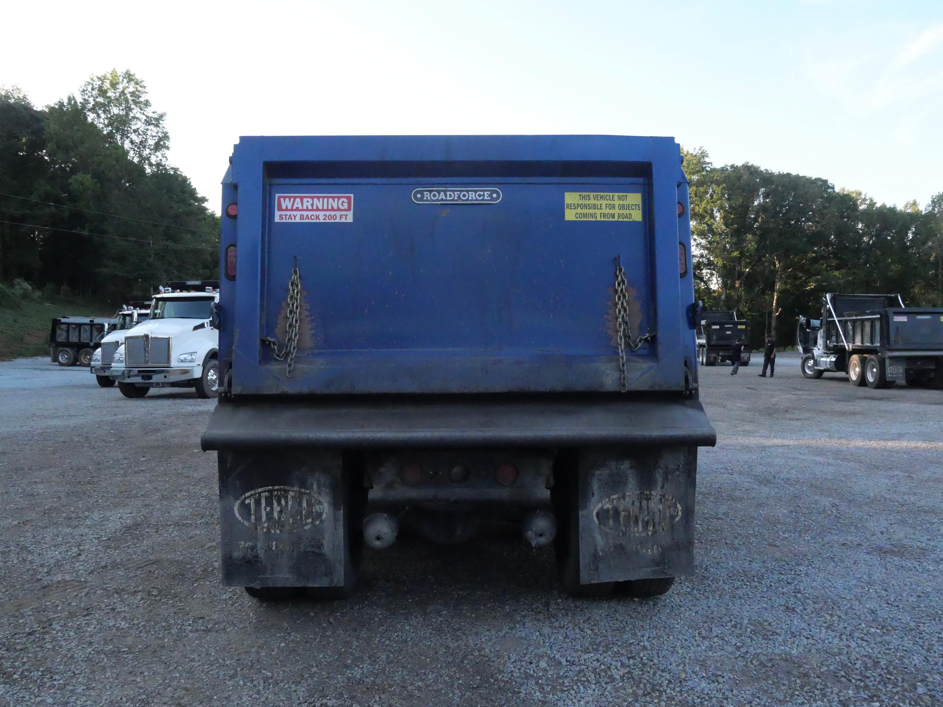 2026 Kenworth T880 Dump Truck (G99) - image 8