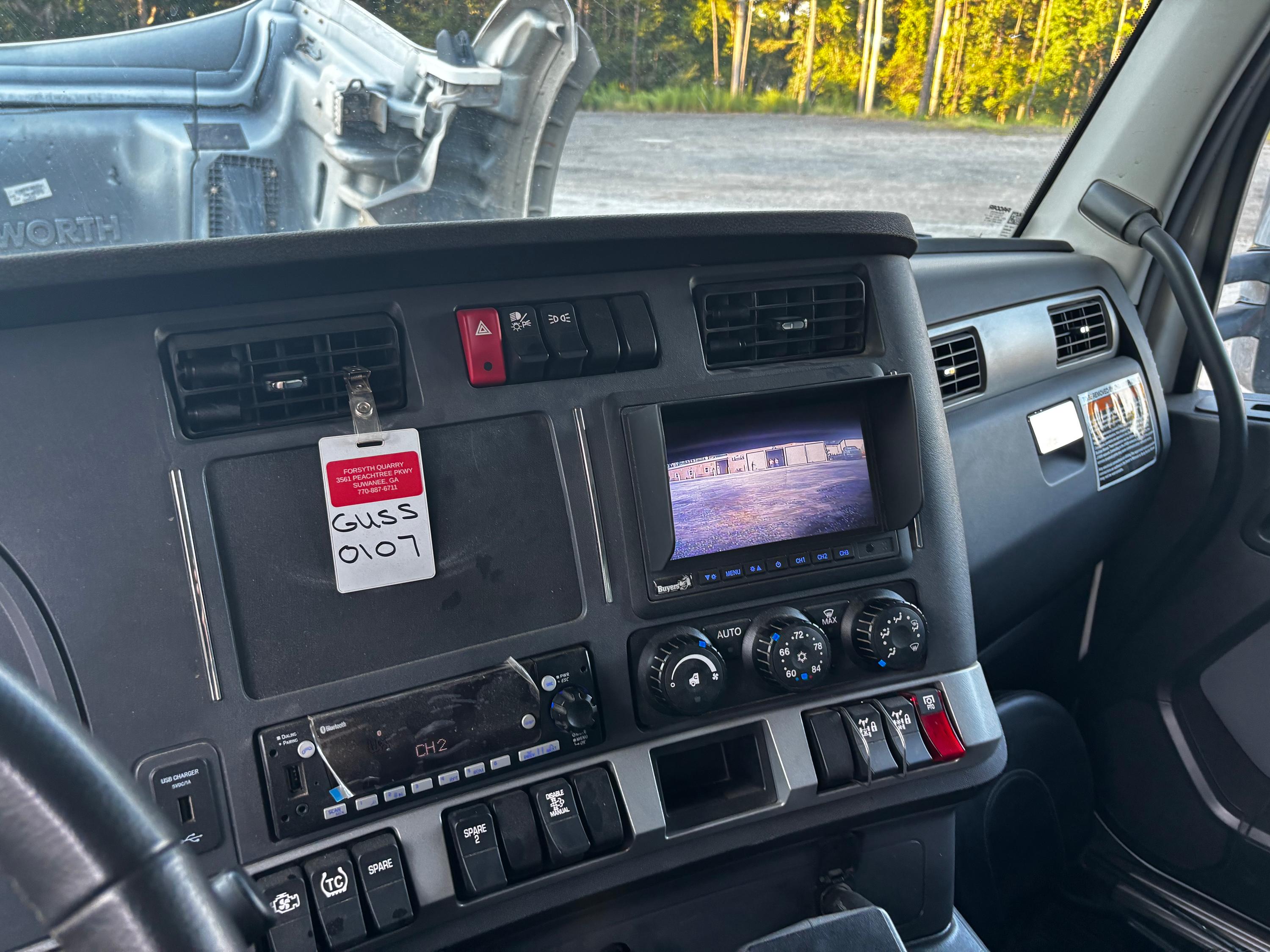 2026 Kenworth T880 Dump Truck (G107) - image 13