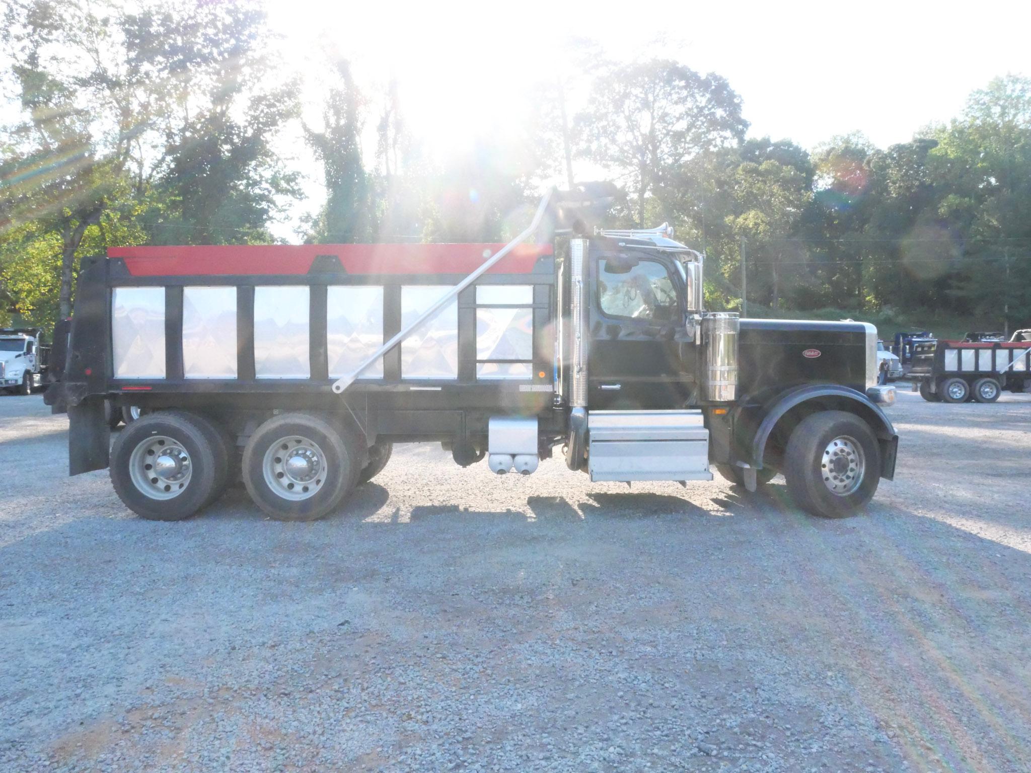 2025 Peterbilt 589 Dump Truck (G114) - image 4