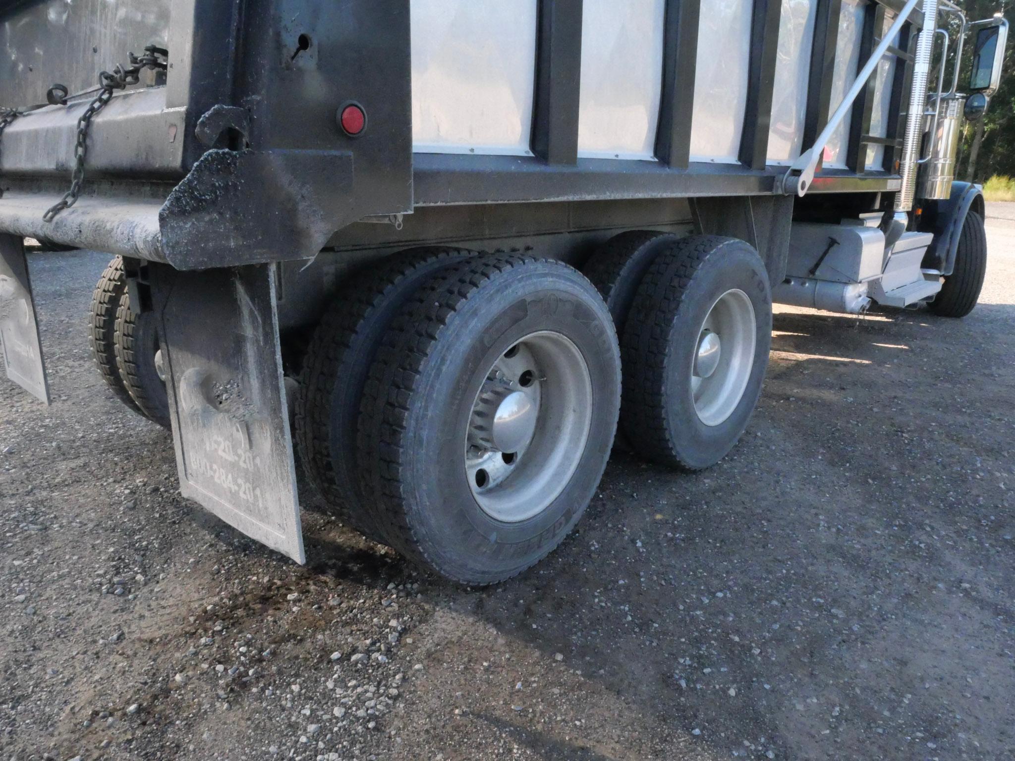 2025 Peterbilt 589 Dump Truck (G110) - image 7