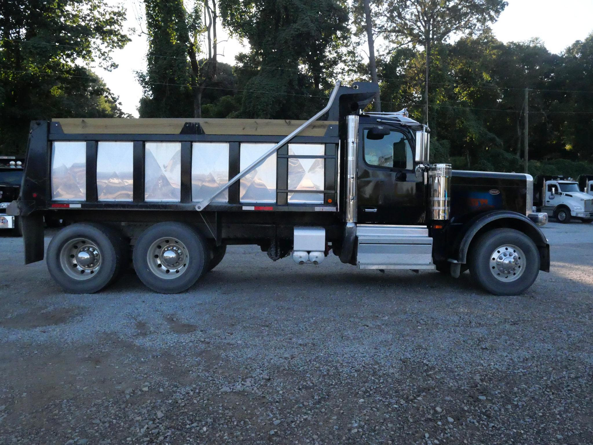 2025 Peterbilt 589 Dump Truck (G117) - image 6