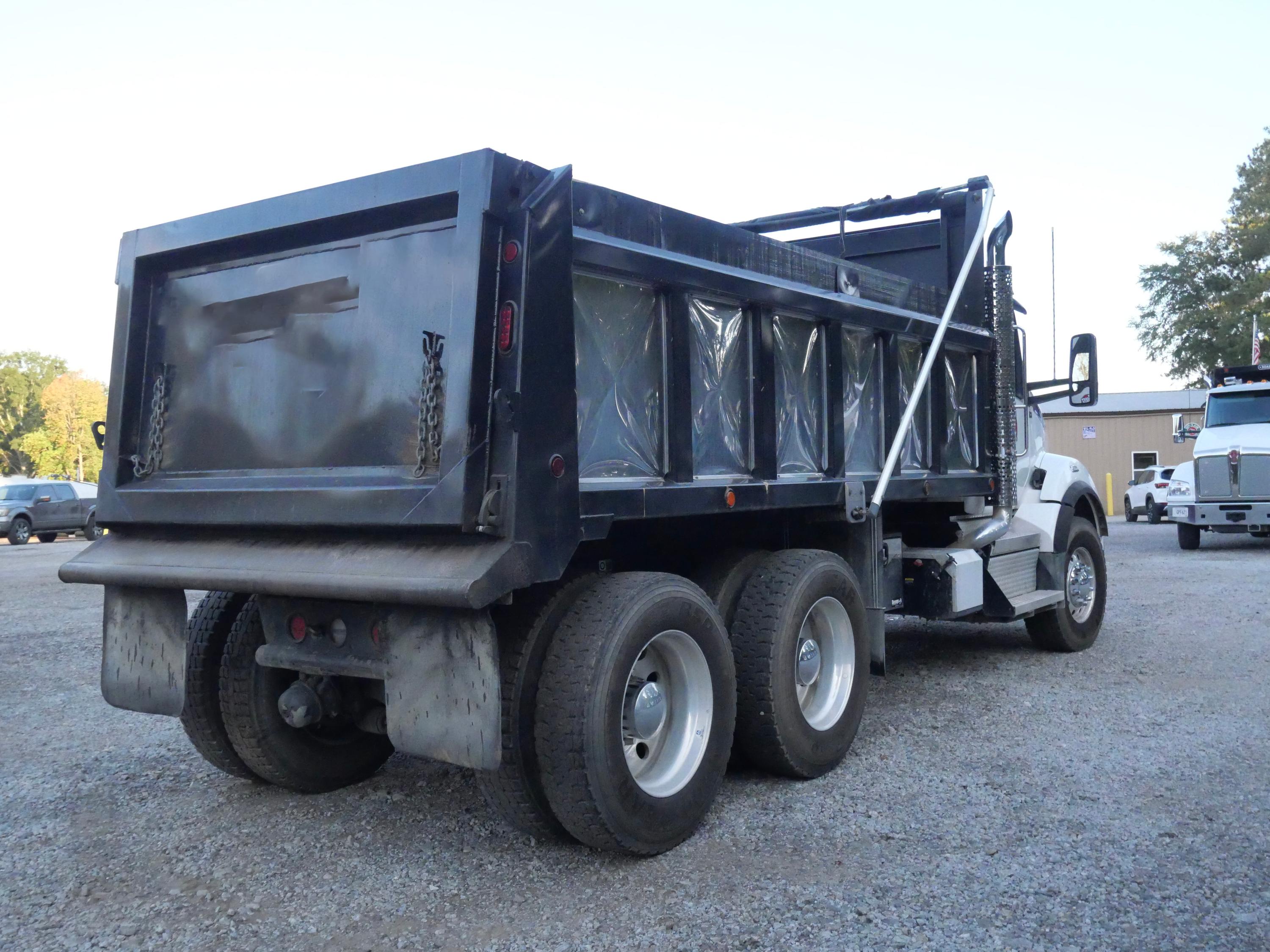 2026 Kenworth T880 Dump Truck (G81) - image 9