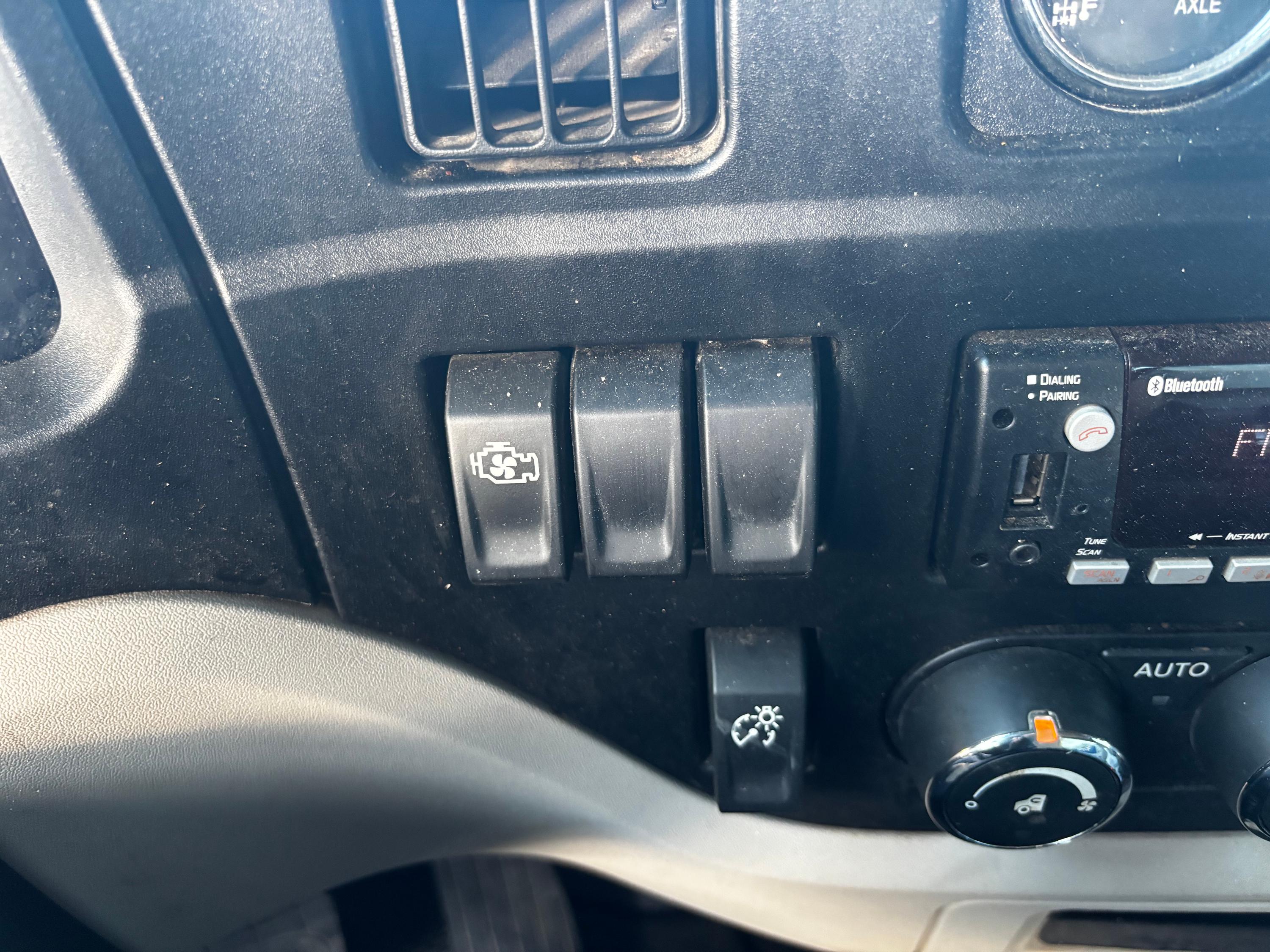 2025 Peterbilt 589 Dump Truck (G113) - image 17