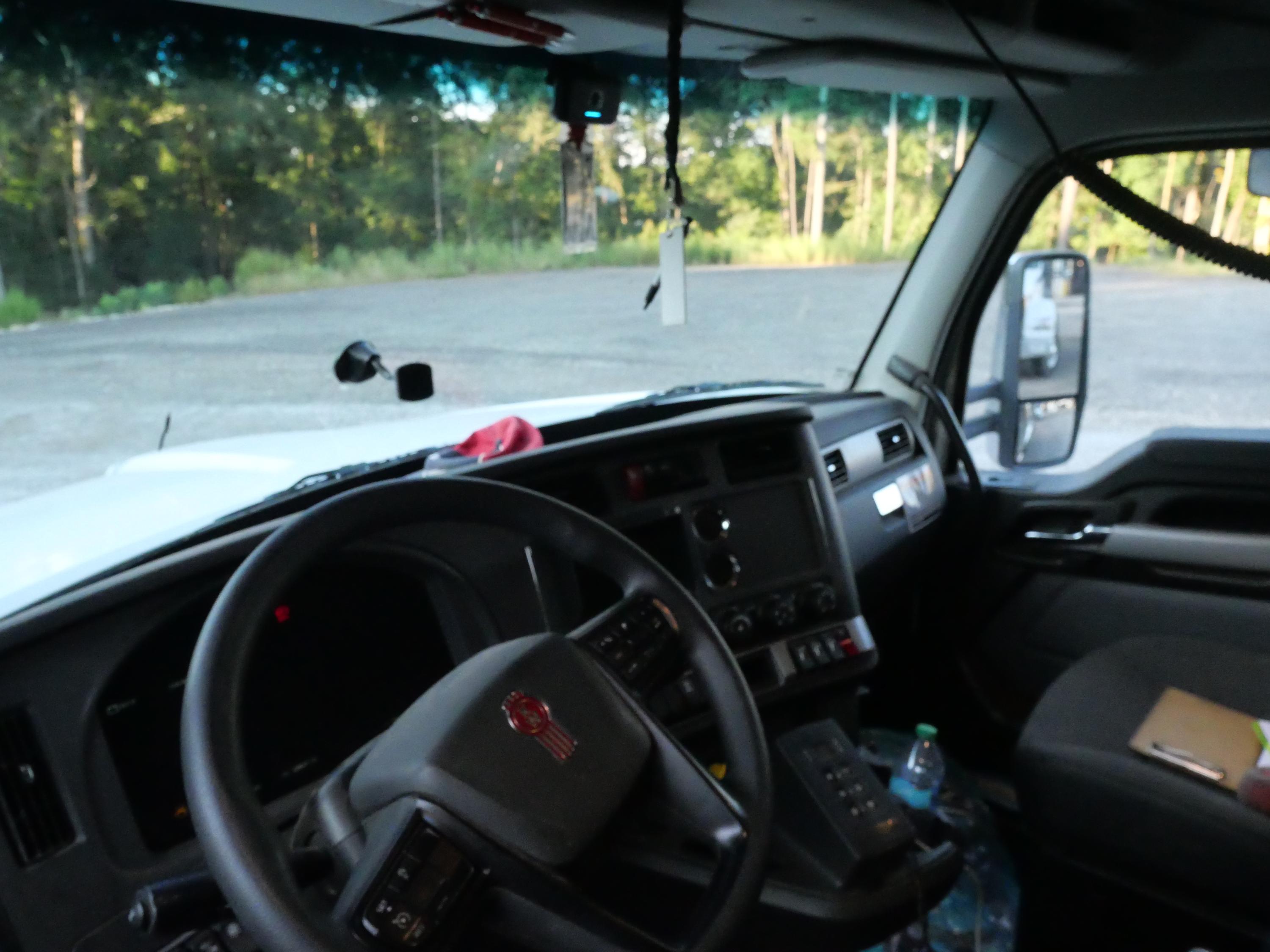 2026 Kenworth T880 Dump Truck (G97) - image 18