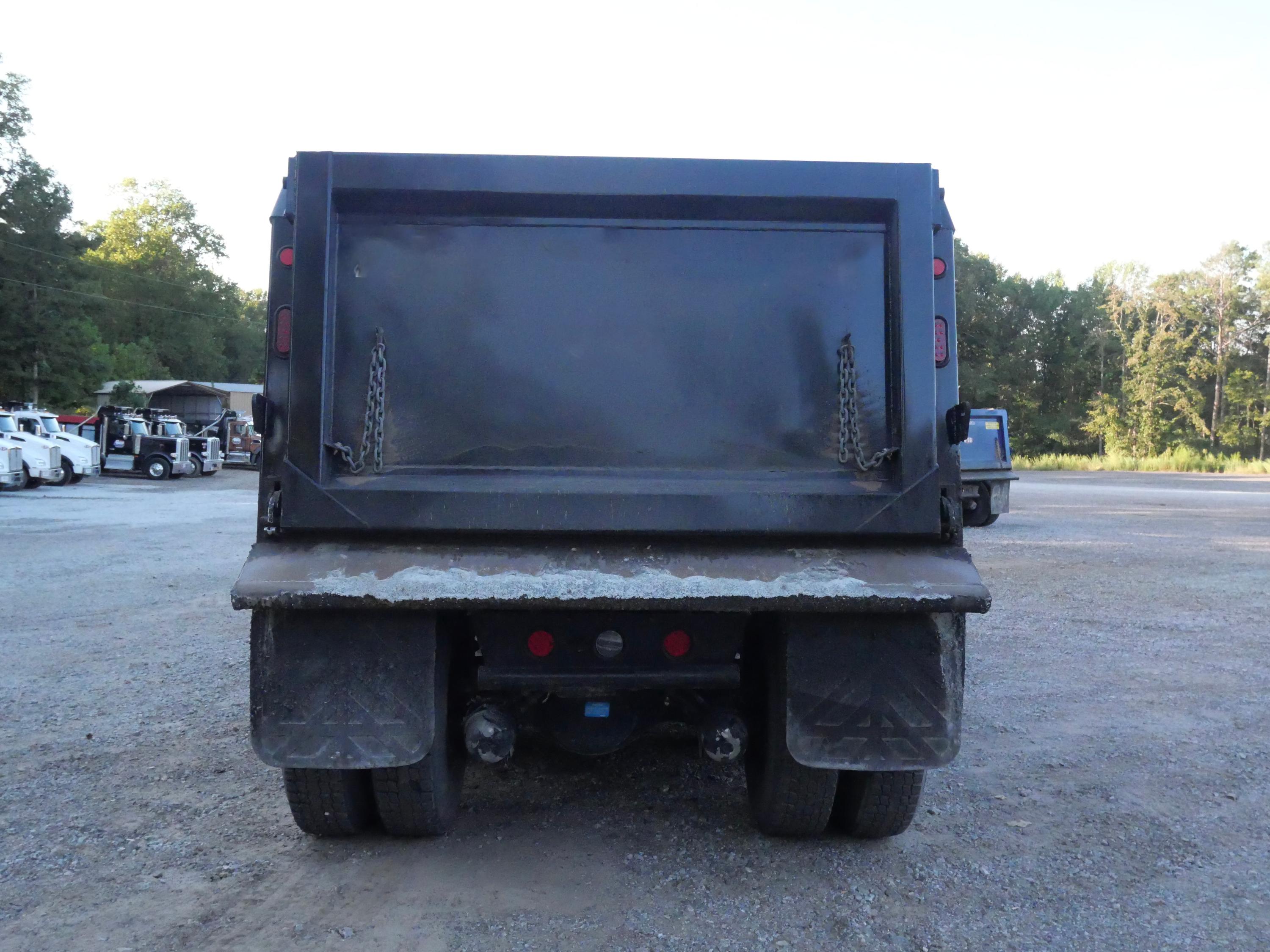 2026 Kenworth T880 Dump Truck (G82) - image 9