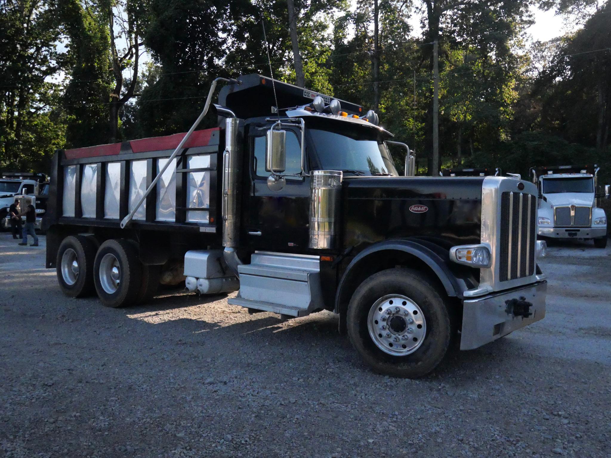 2025 Peterbilt 589 Dump Truck (G111) - image 2