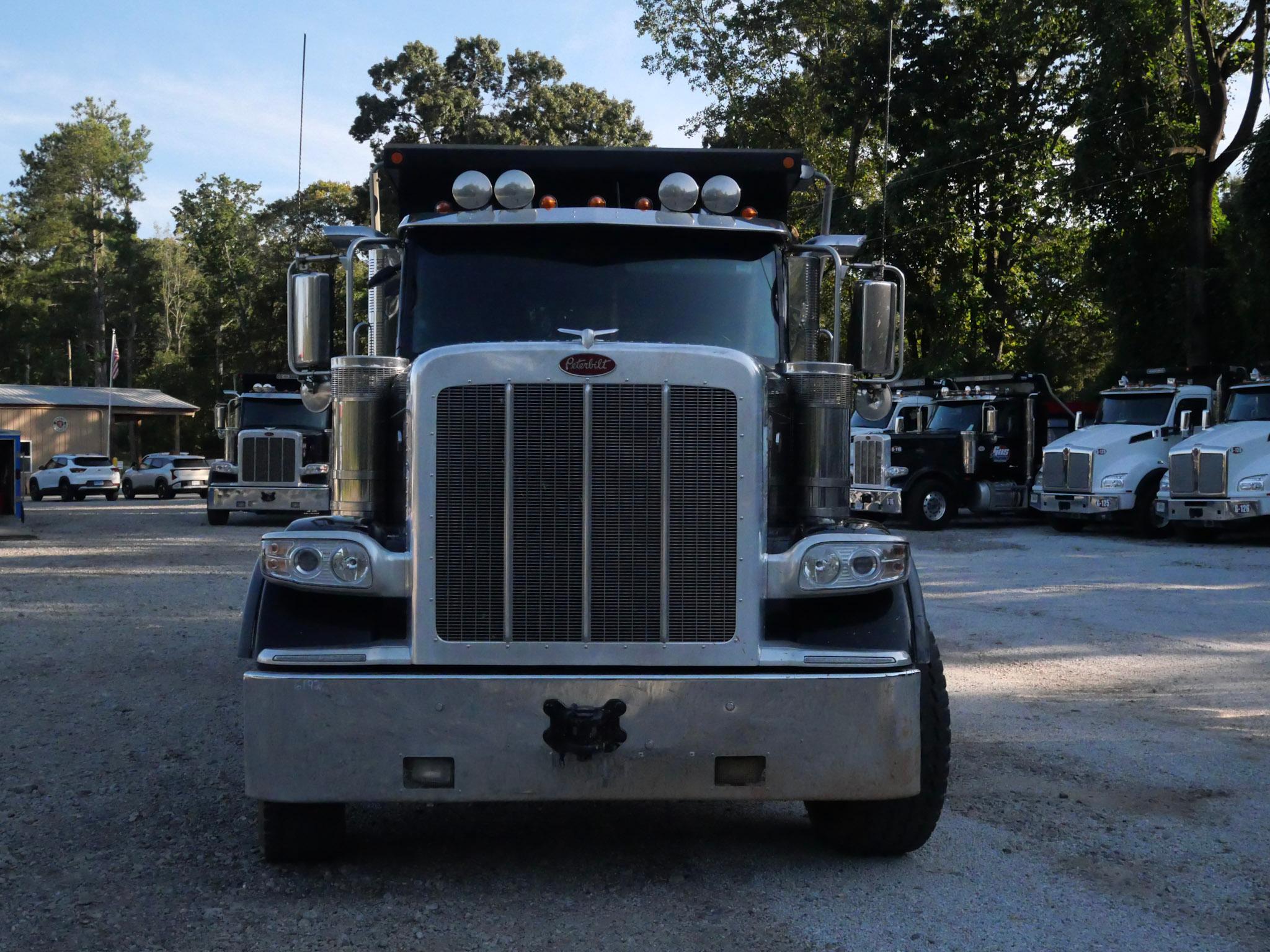 2025 Peterbilt 589 Dump Truck (G111) - image 3