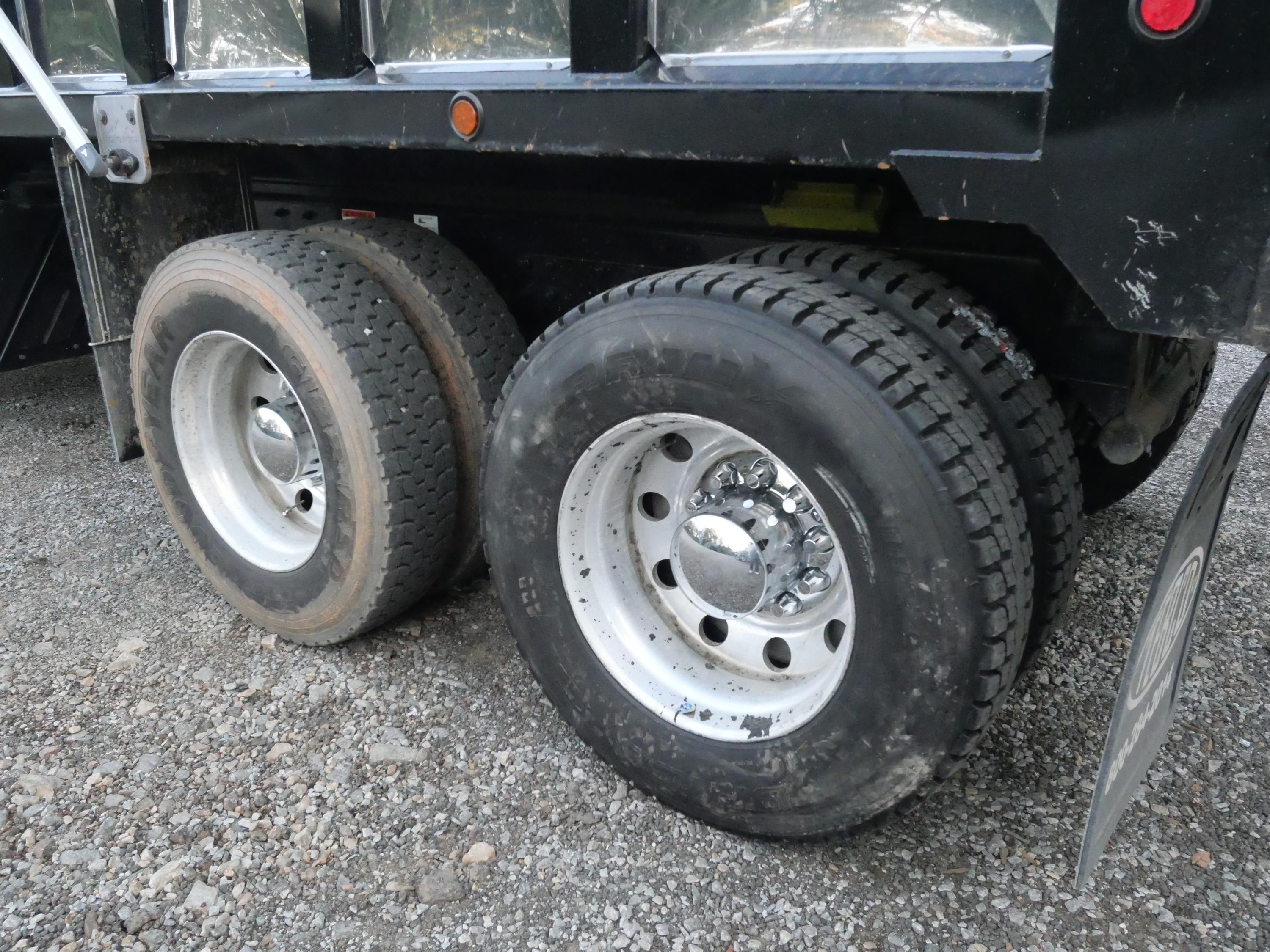 2026 Kenworth T880 Dump Truck (G126) - image 20
