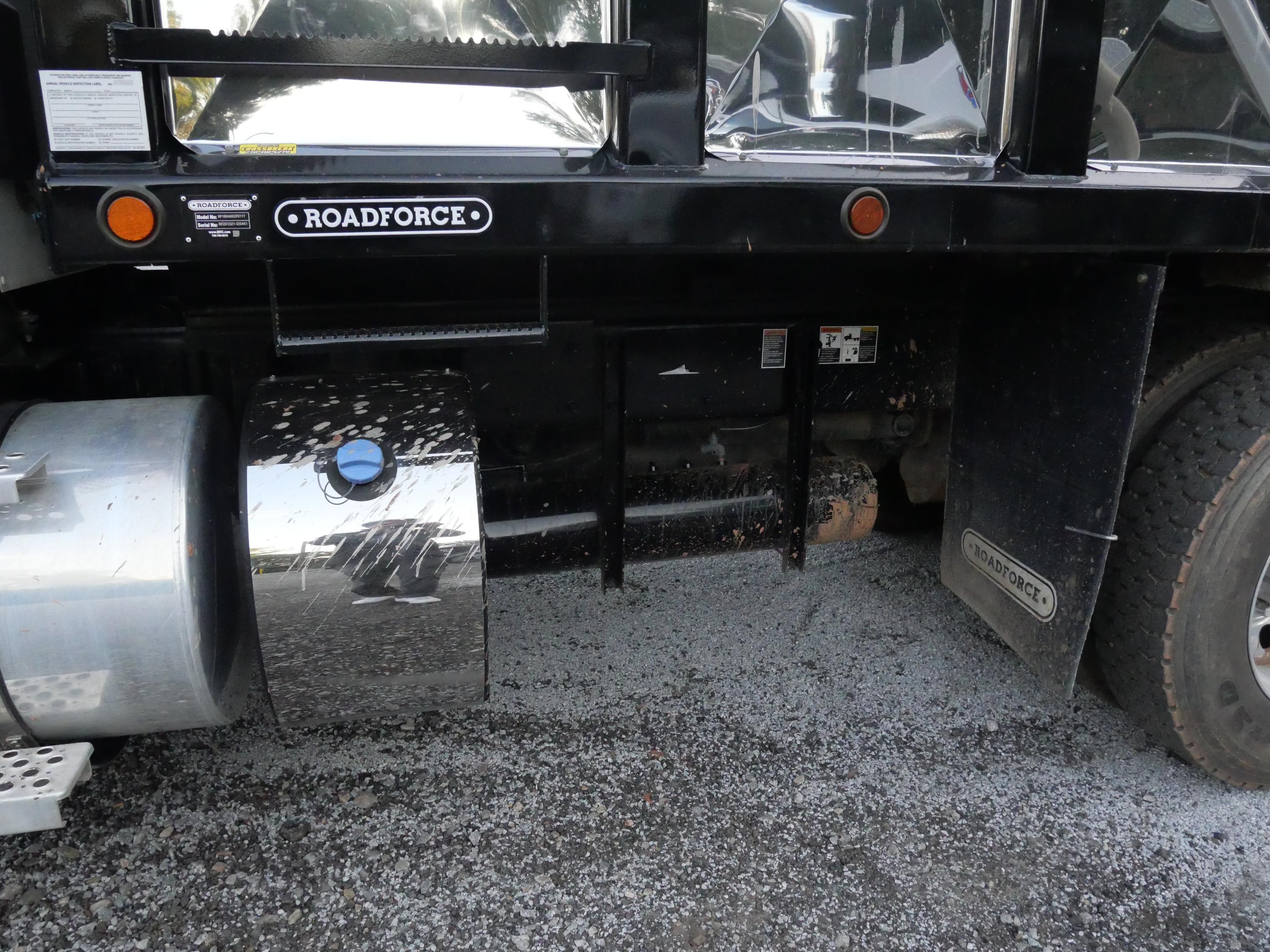 2026 Kenworth T880 Dump Truck (G127) - image 26