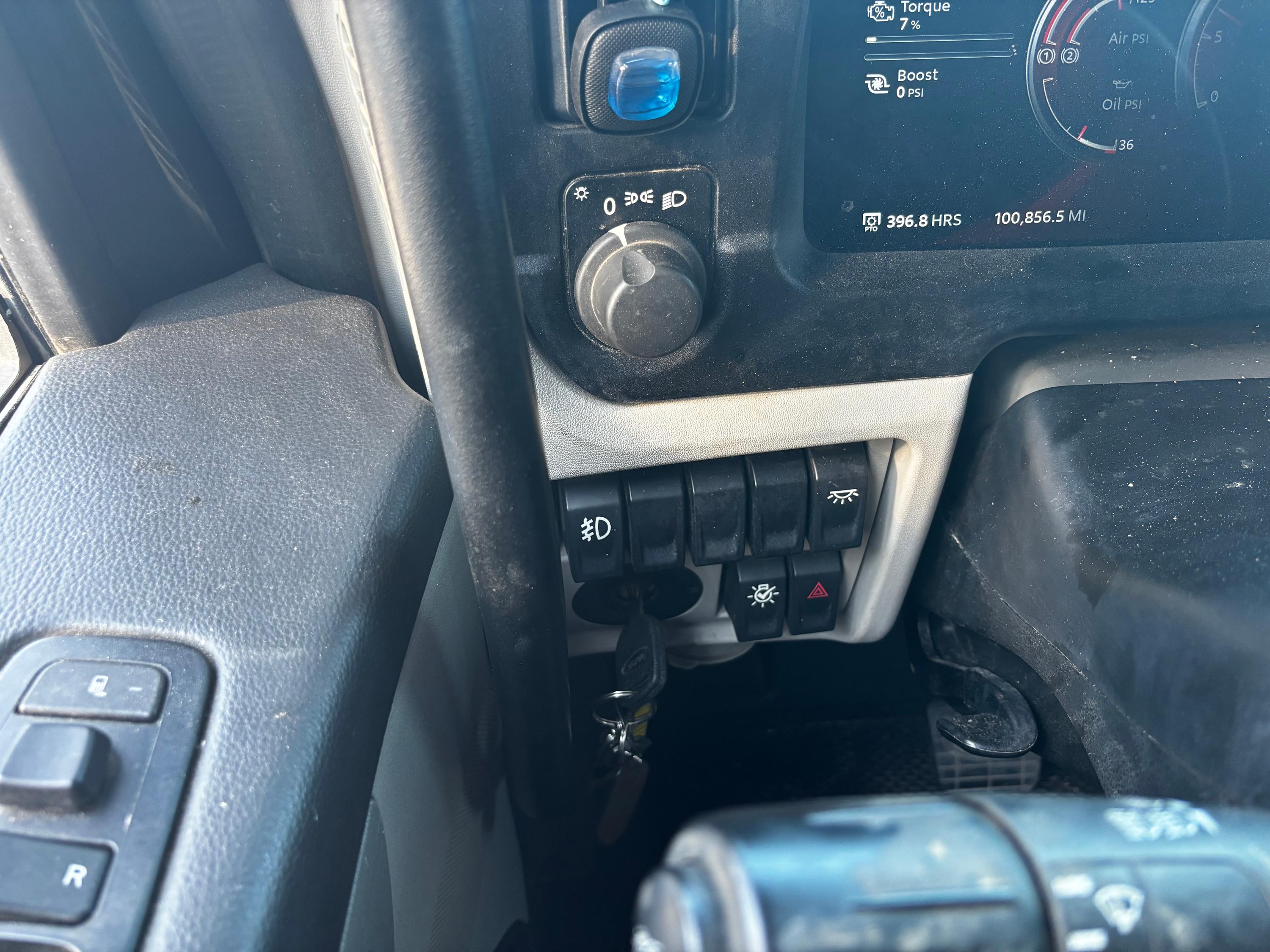 2025 Peterbilt 589 Dump Truck (G113) - image 16