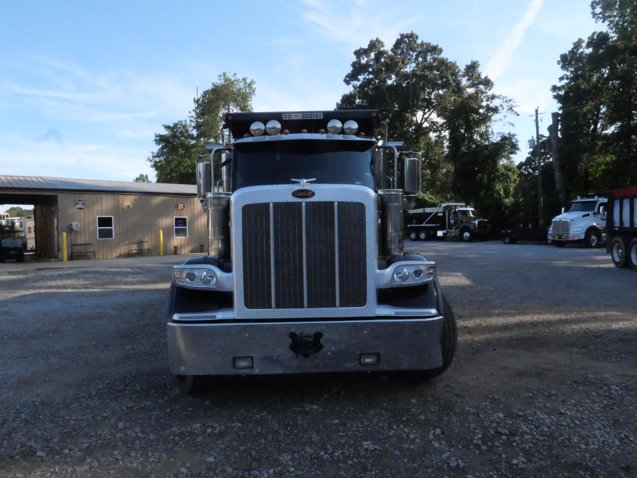 2025 Peterbilt 589 Dump Truck (G115) - image 3