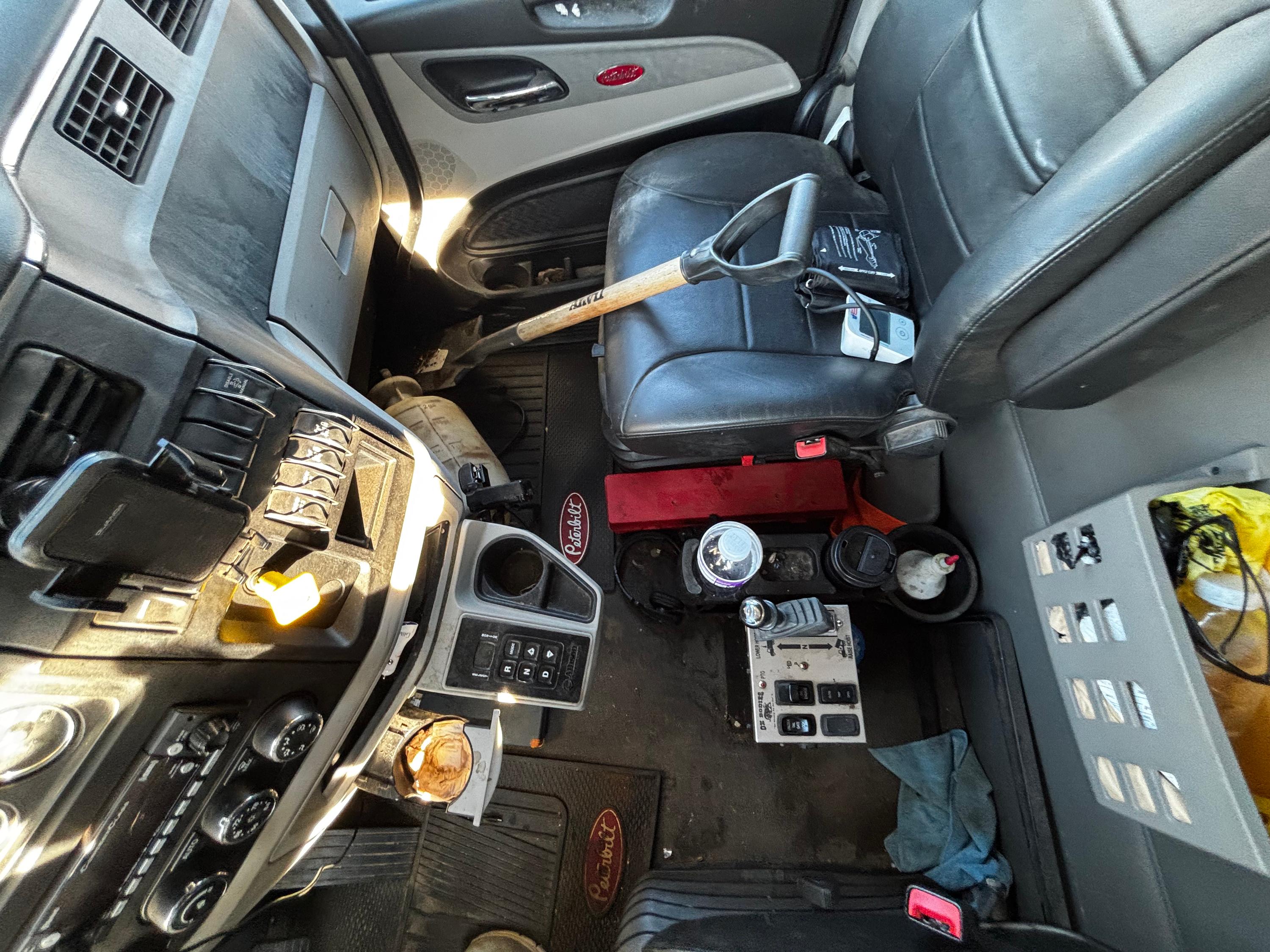 2025 Peterbilt 589 Dump Truck (G110) - image 12