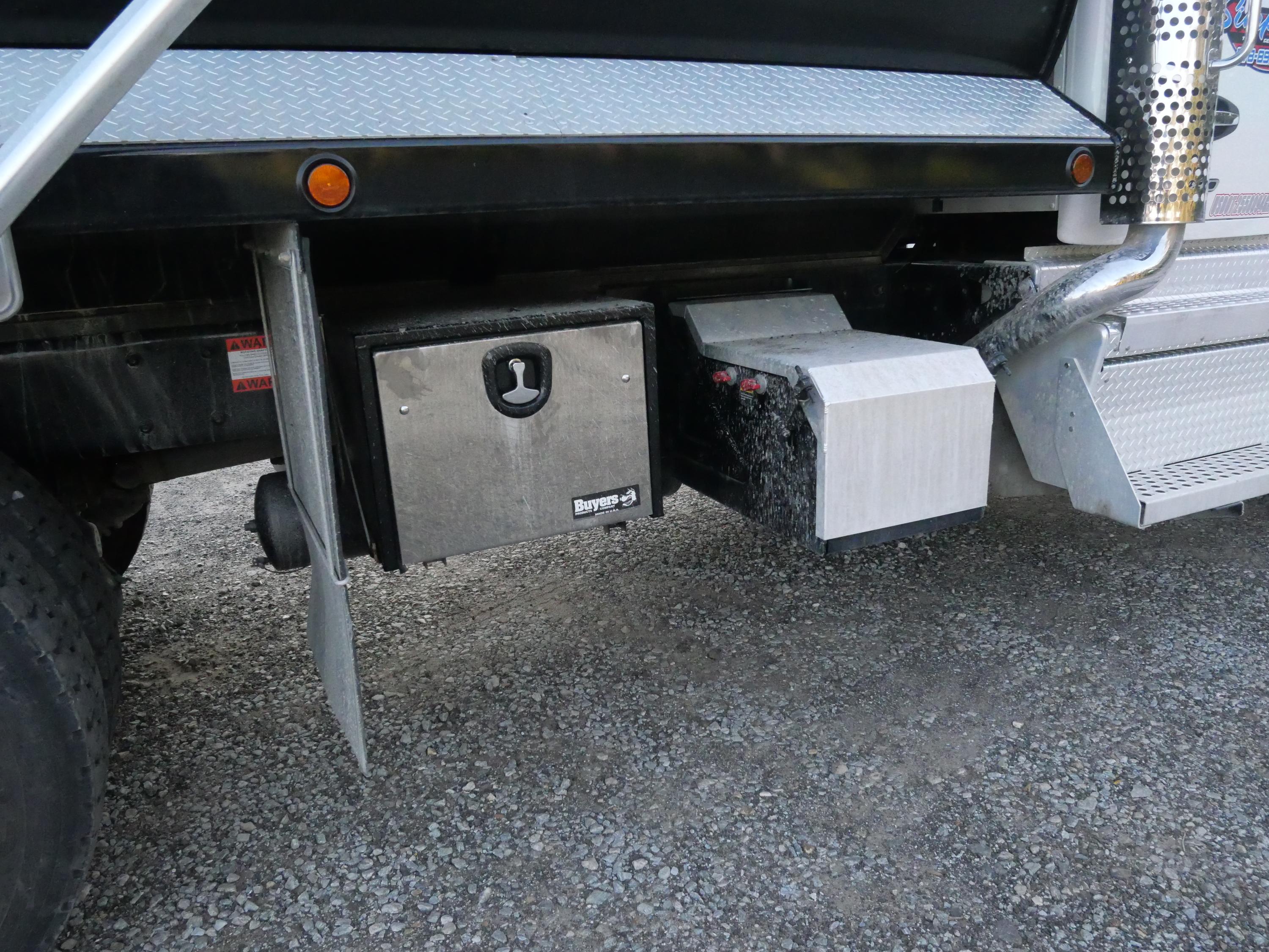 2026 Kenworth T880 Dump Truck (G97) - image 21