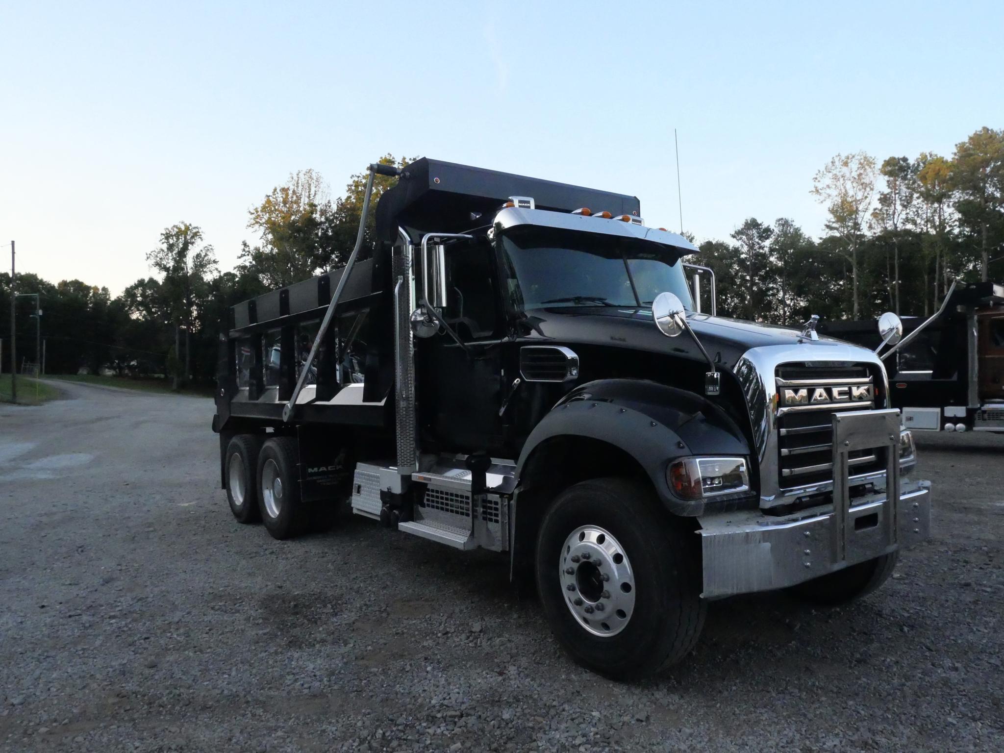 2026 Mack 64FR Dump Truck (G129) - image 2