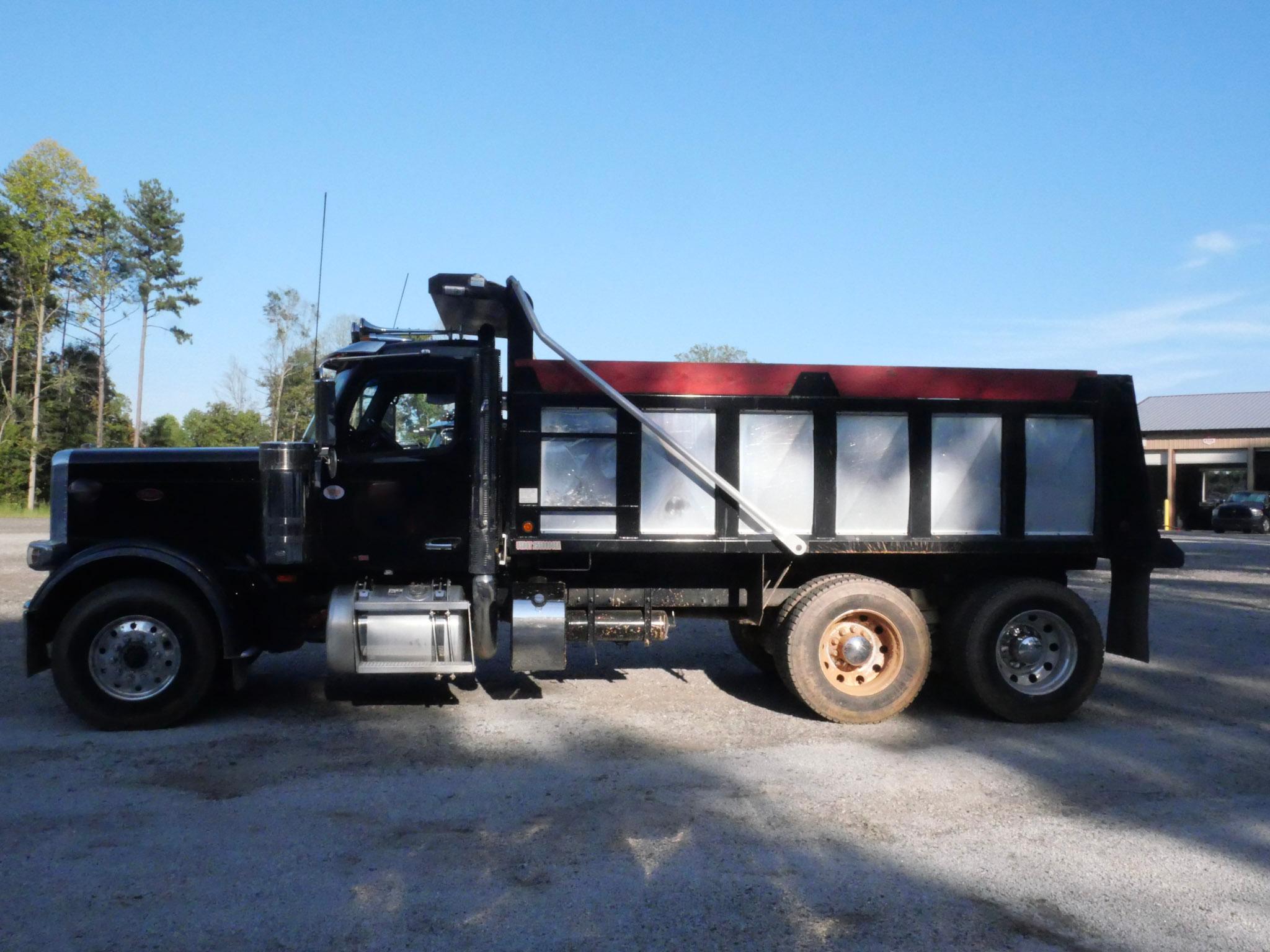 2025 Peterbilt 589 Dump Truck (G111) - image 4