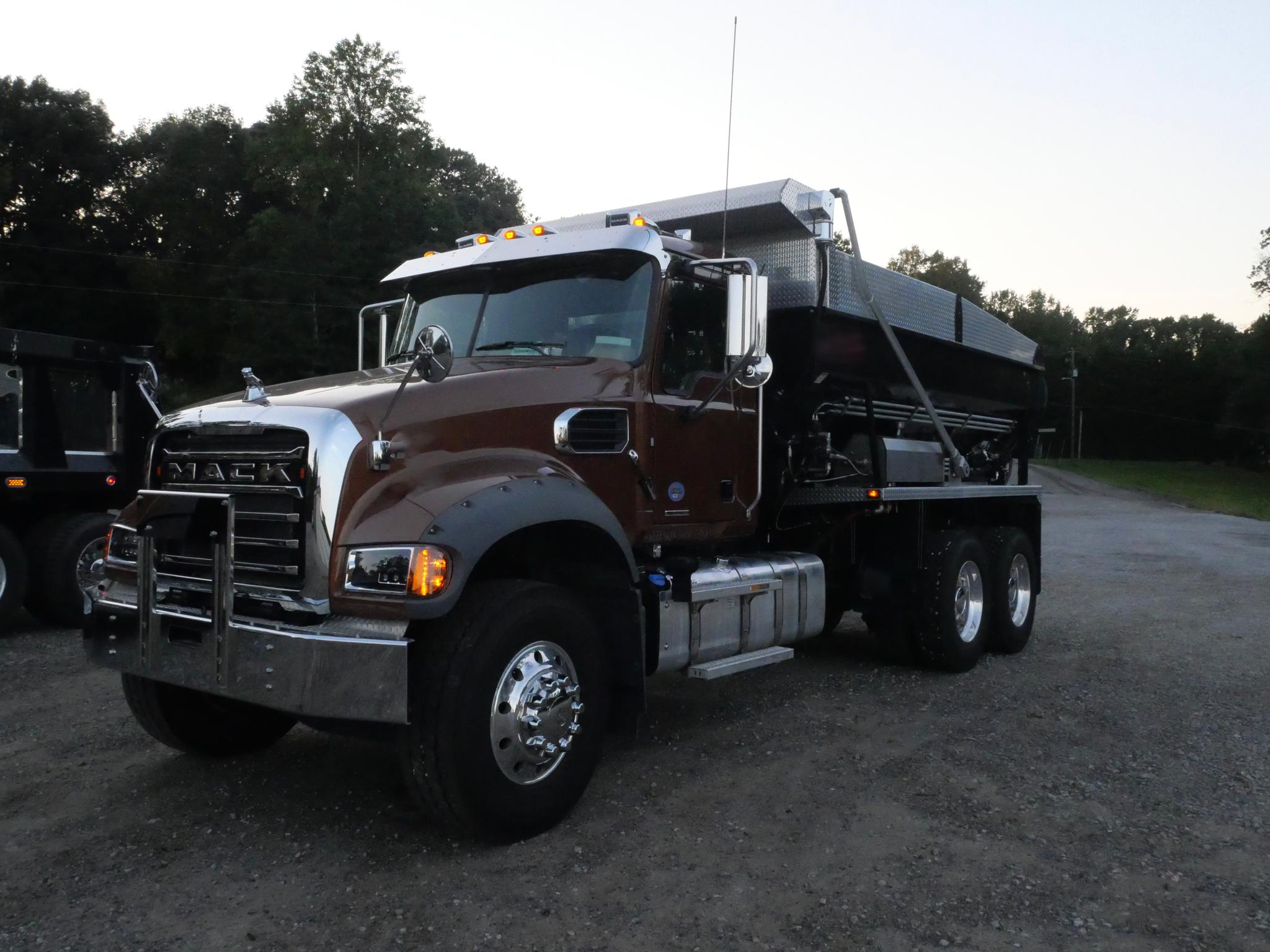 2027 Mack 64F Spreader (G131) - image 3