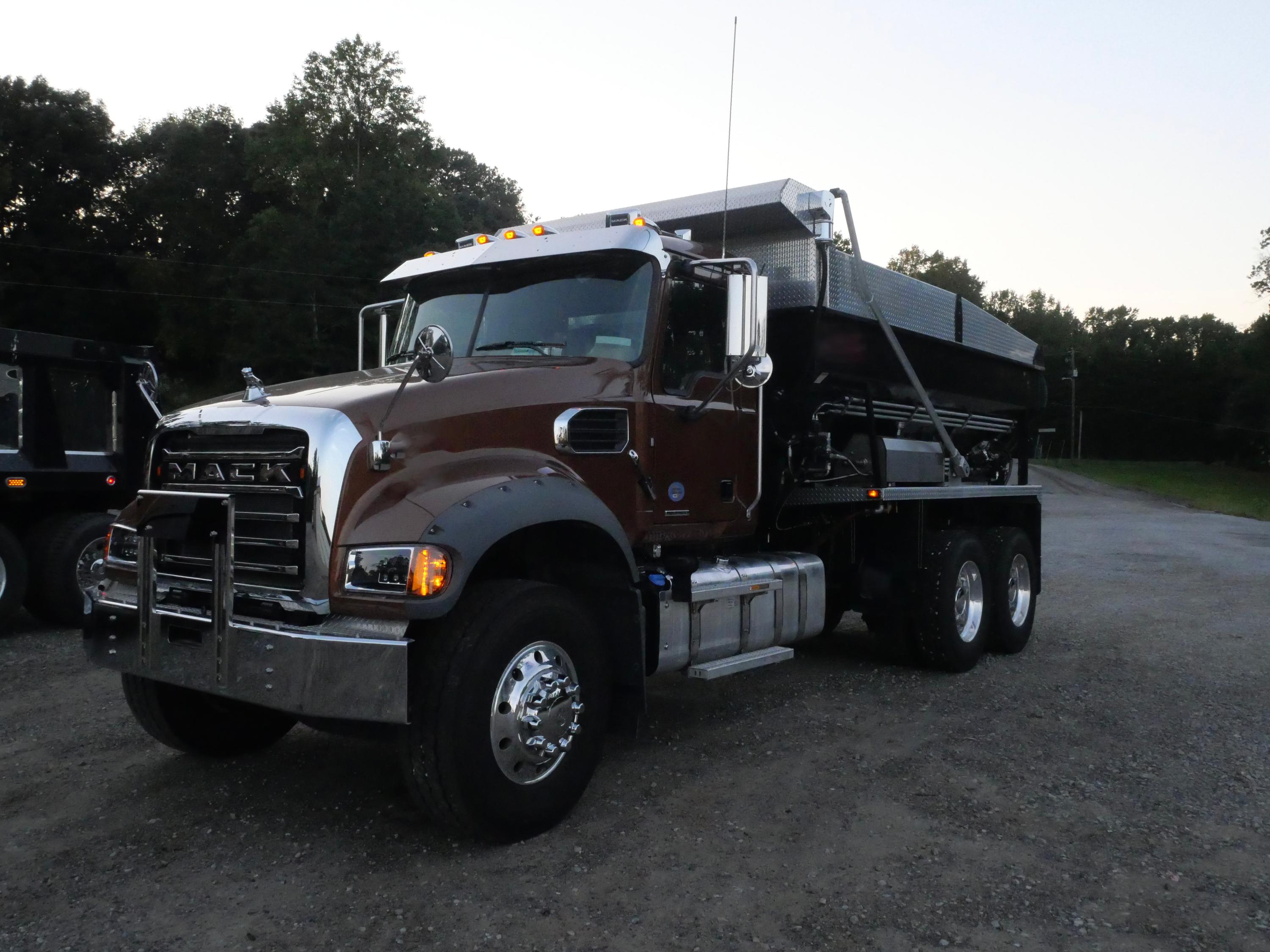 2027 Mack 64F Spreader (G131) - image 3