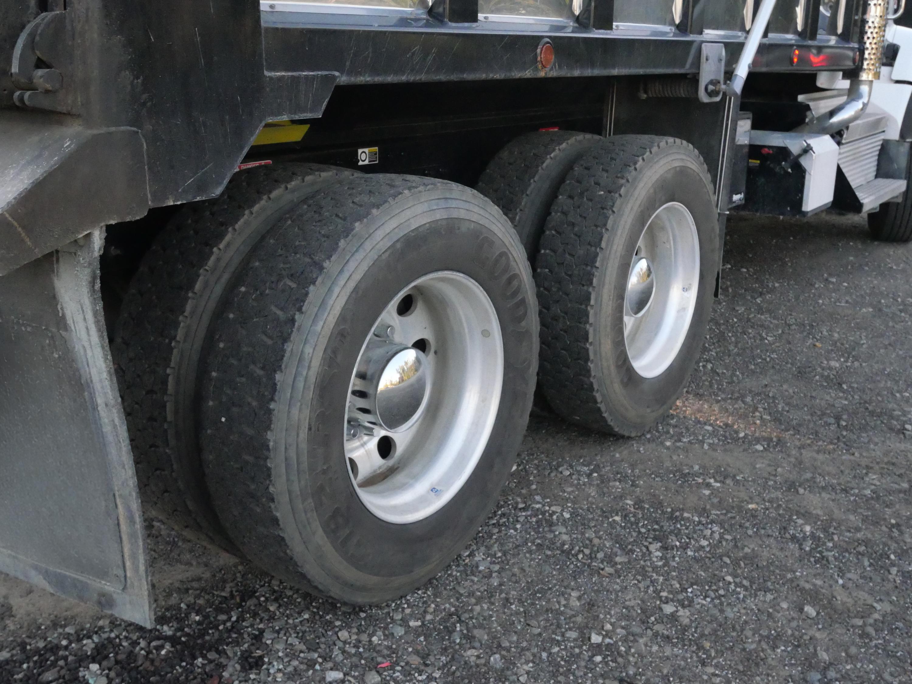 2026 Kenworth T880 Dump Truck (G107) - image 30