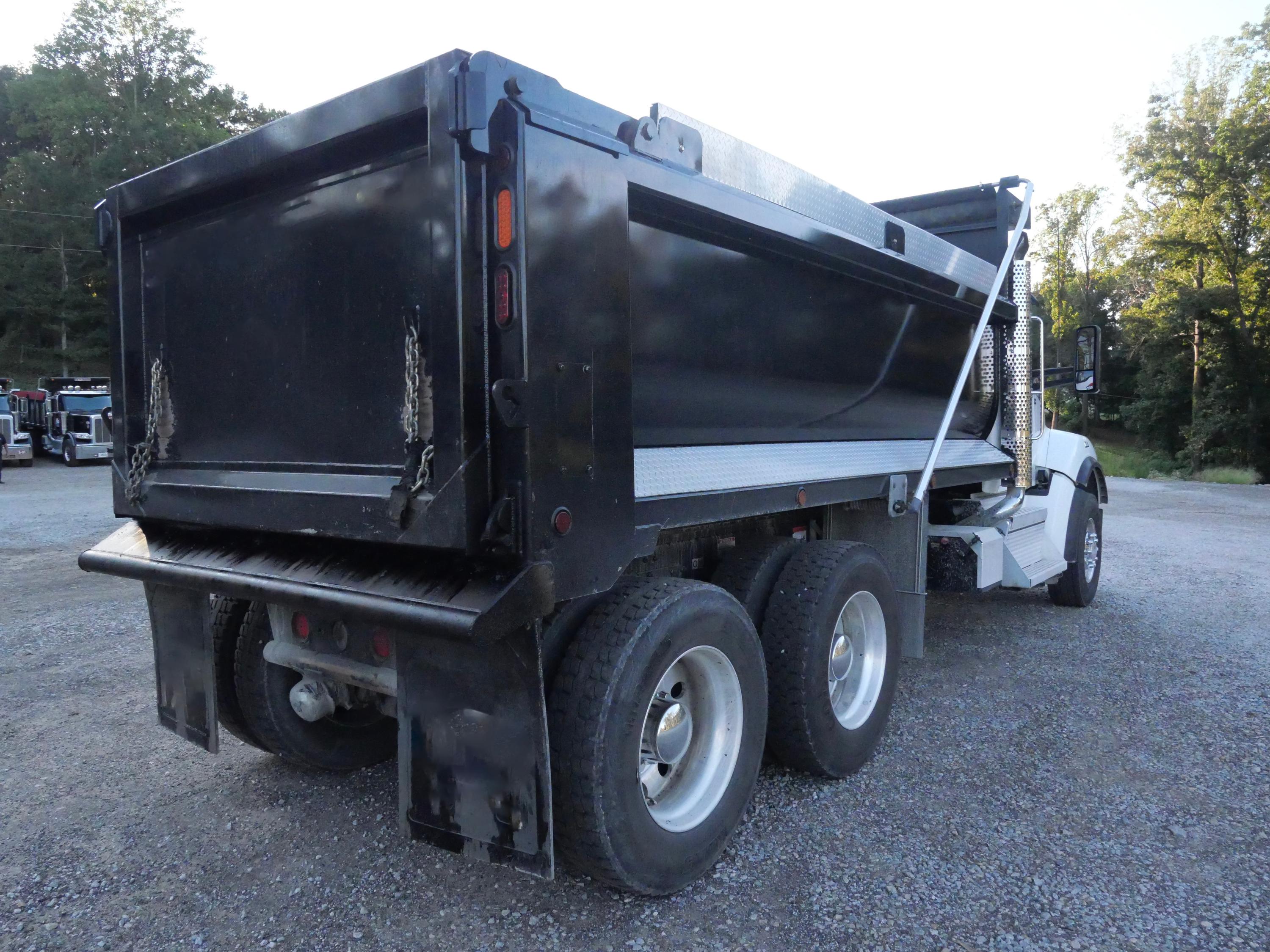 2026 Kenworth T880 Dump Truck (G97) - image 11