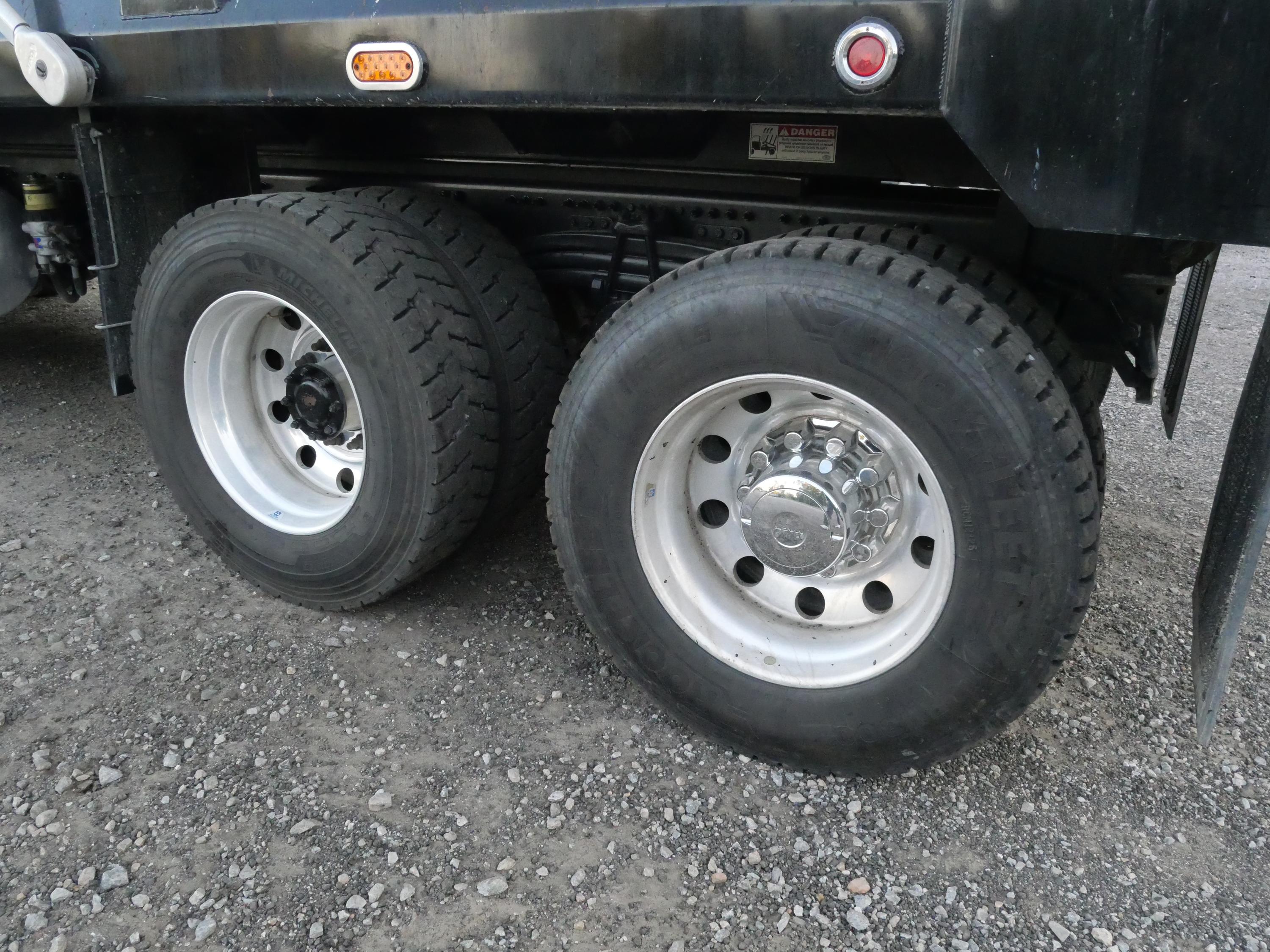 2026 Mack 64FR Dump Truck (G128) - image 21