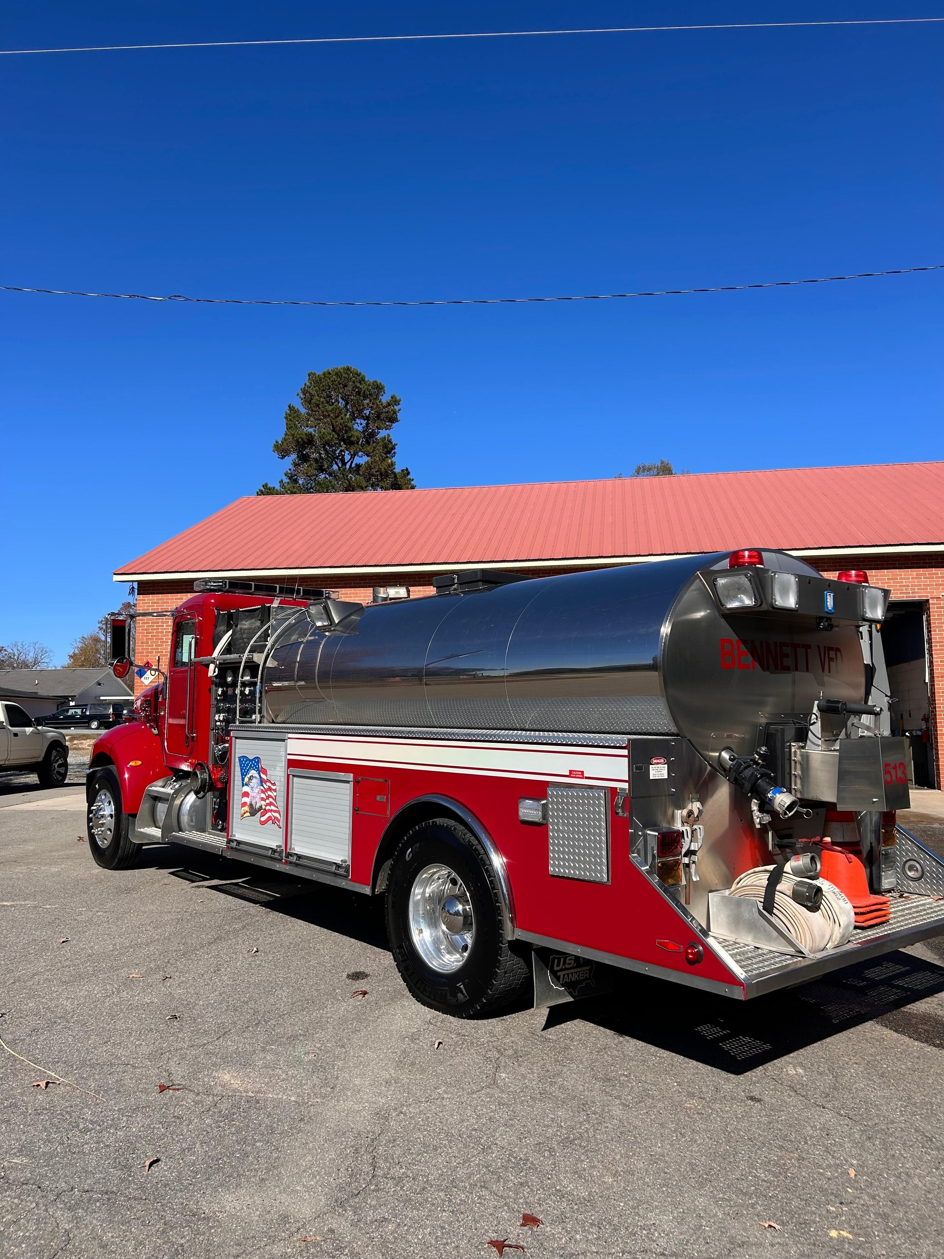 2009 Peterbilt Pumper Tanker - image 4