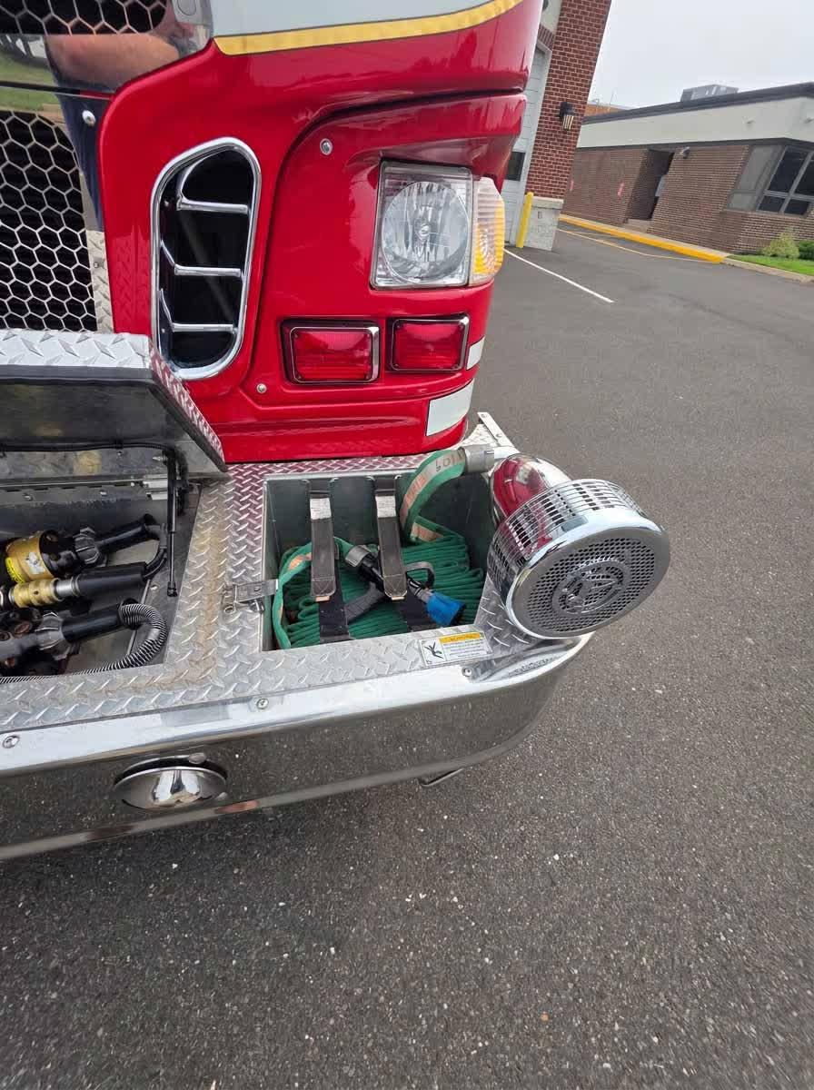 2010 Rosenbauer Spartan Rescue Pumper - image 30