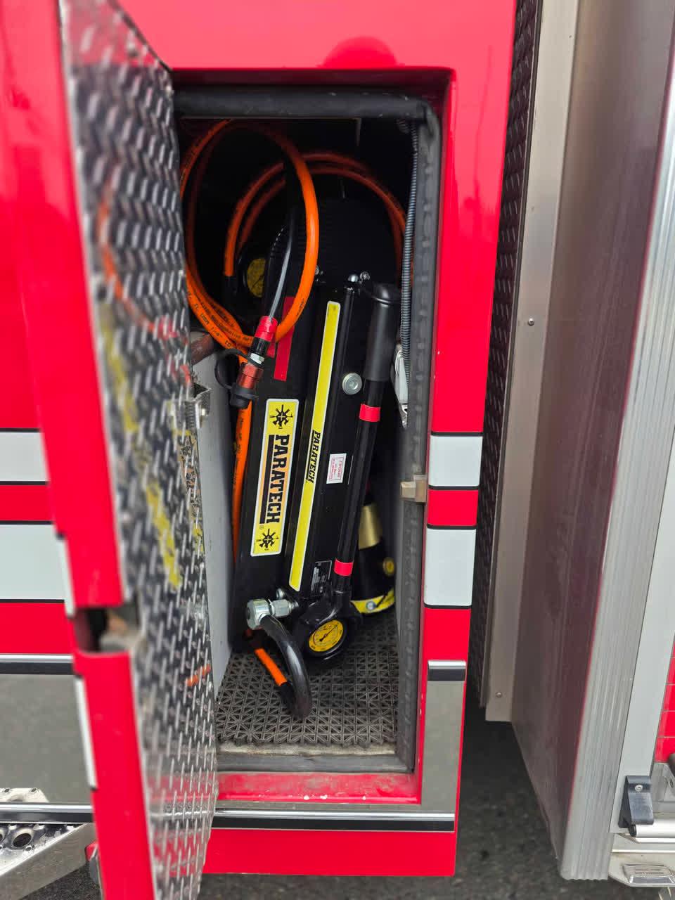 2010 Rosenbauer Spartan Rescue Pumper - image 25