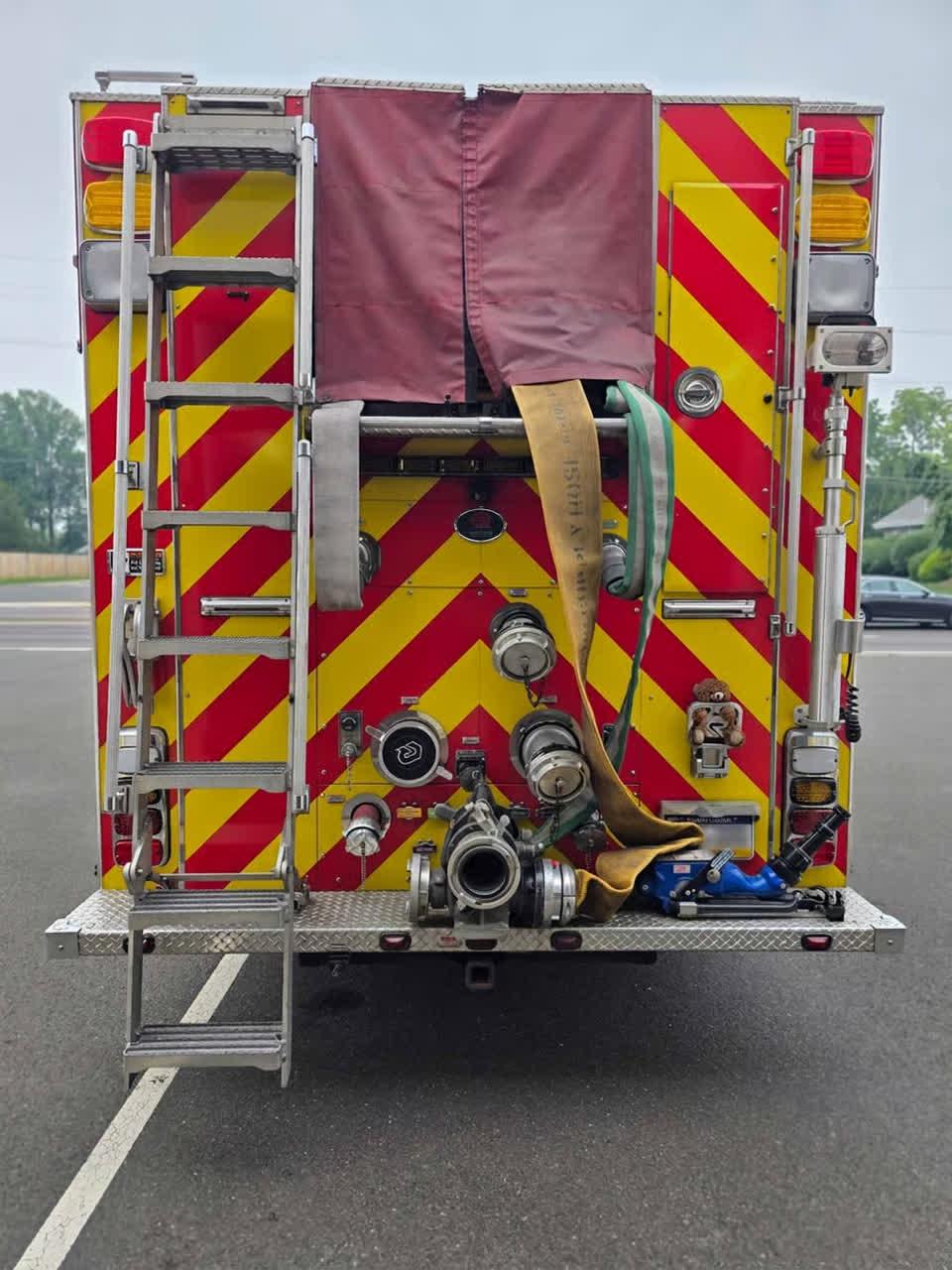 2010 Rosenbauer Spartan Rescue Pumper - image 4