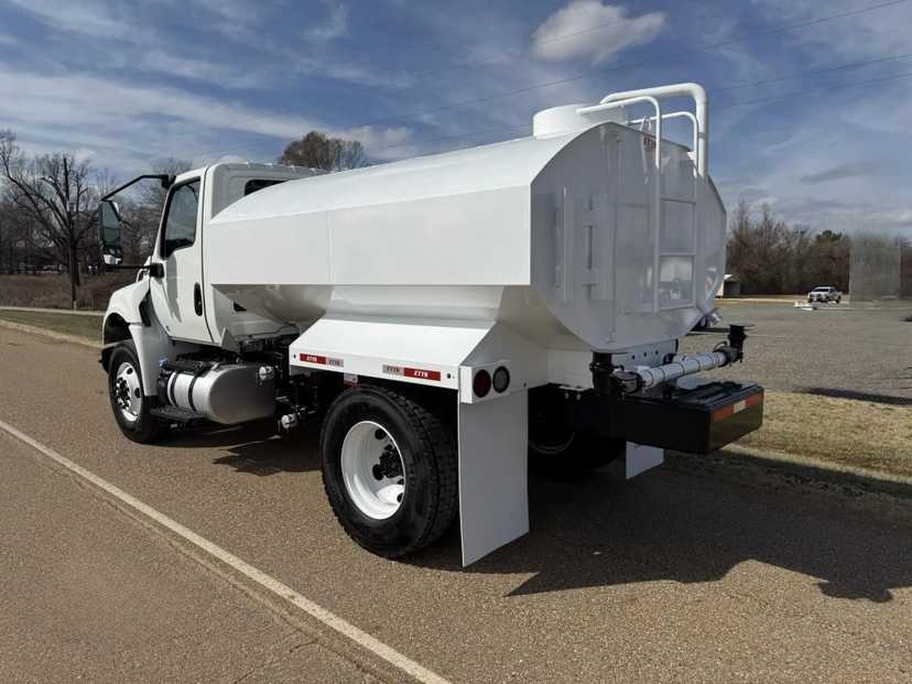 2026 International MV Tanker — photo 7