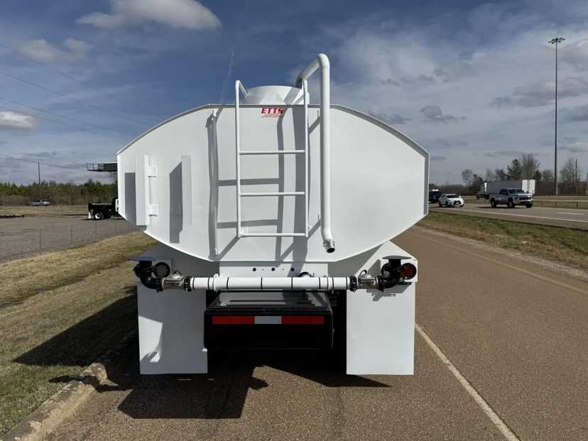 2026 International MV Tanker — photo 4