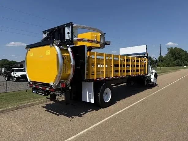 2020 International MV Scorpion II Attenuator Truck - image 8