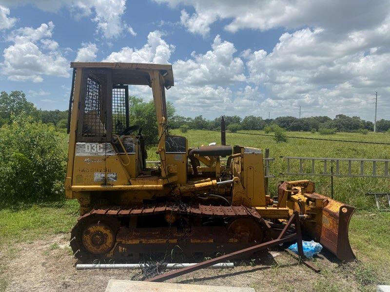 2002 Caterpillar D3C Dozer - image 4