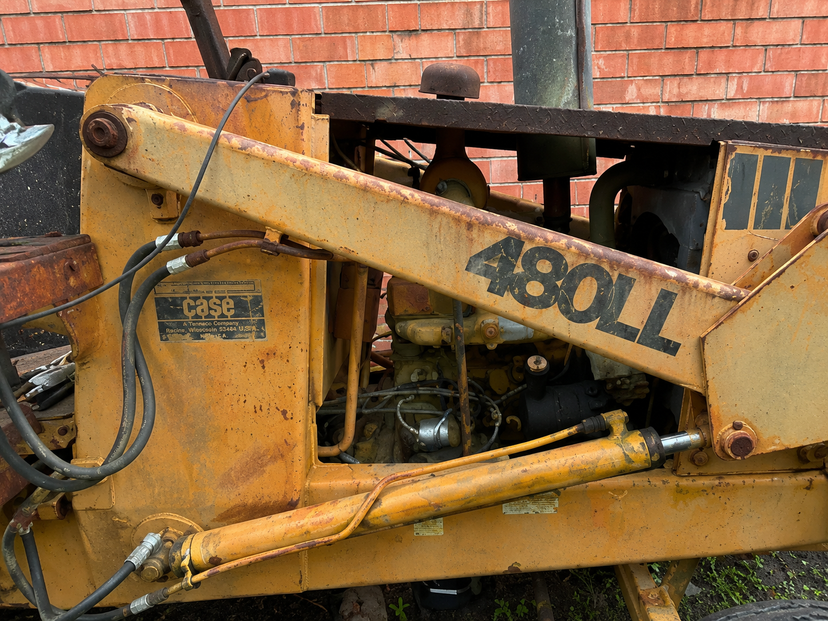 1982 CASE 480 LL Tractor — photo 5