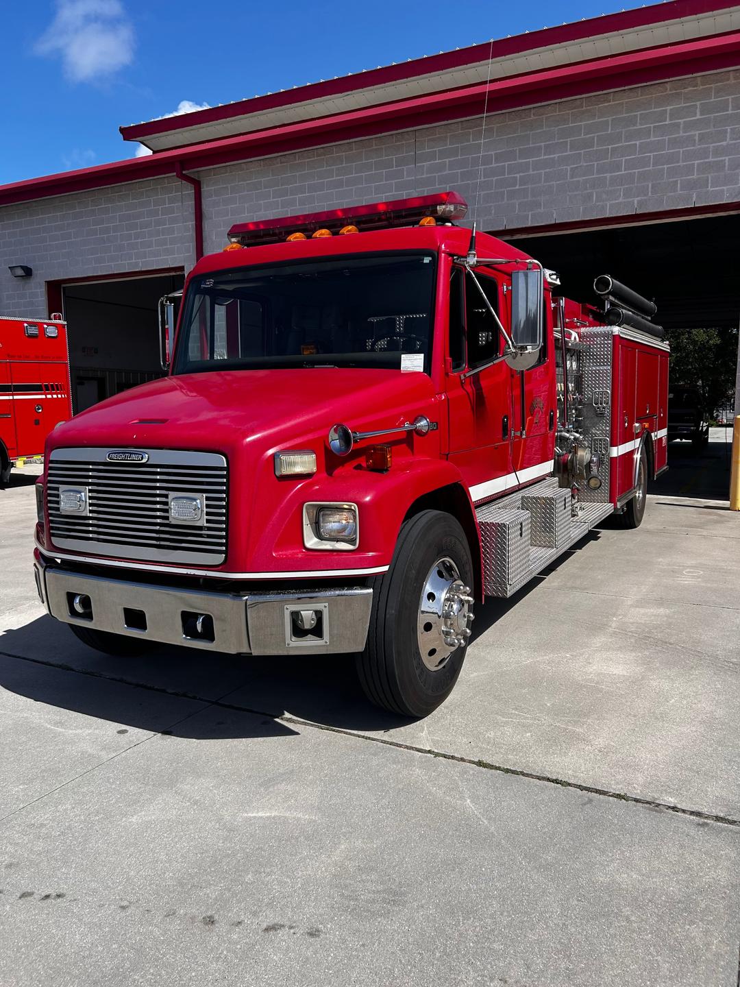 2001 Freightliner/ALF 1500/1000 Pumper