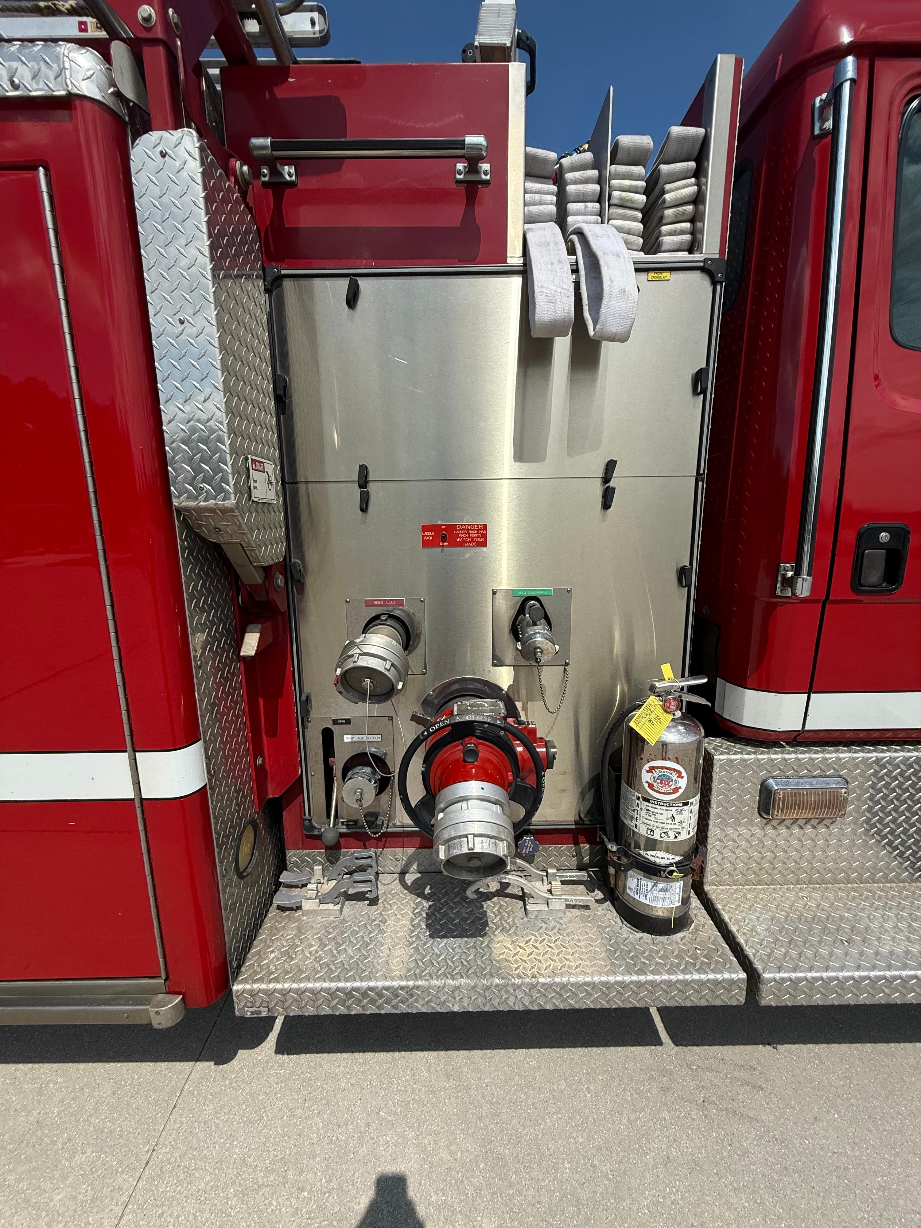 2001 Freightliner/ALF 1500/1000 Pumper - image 8