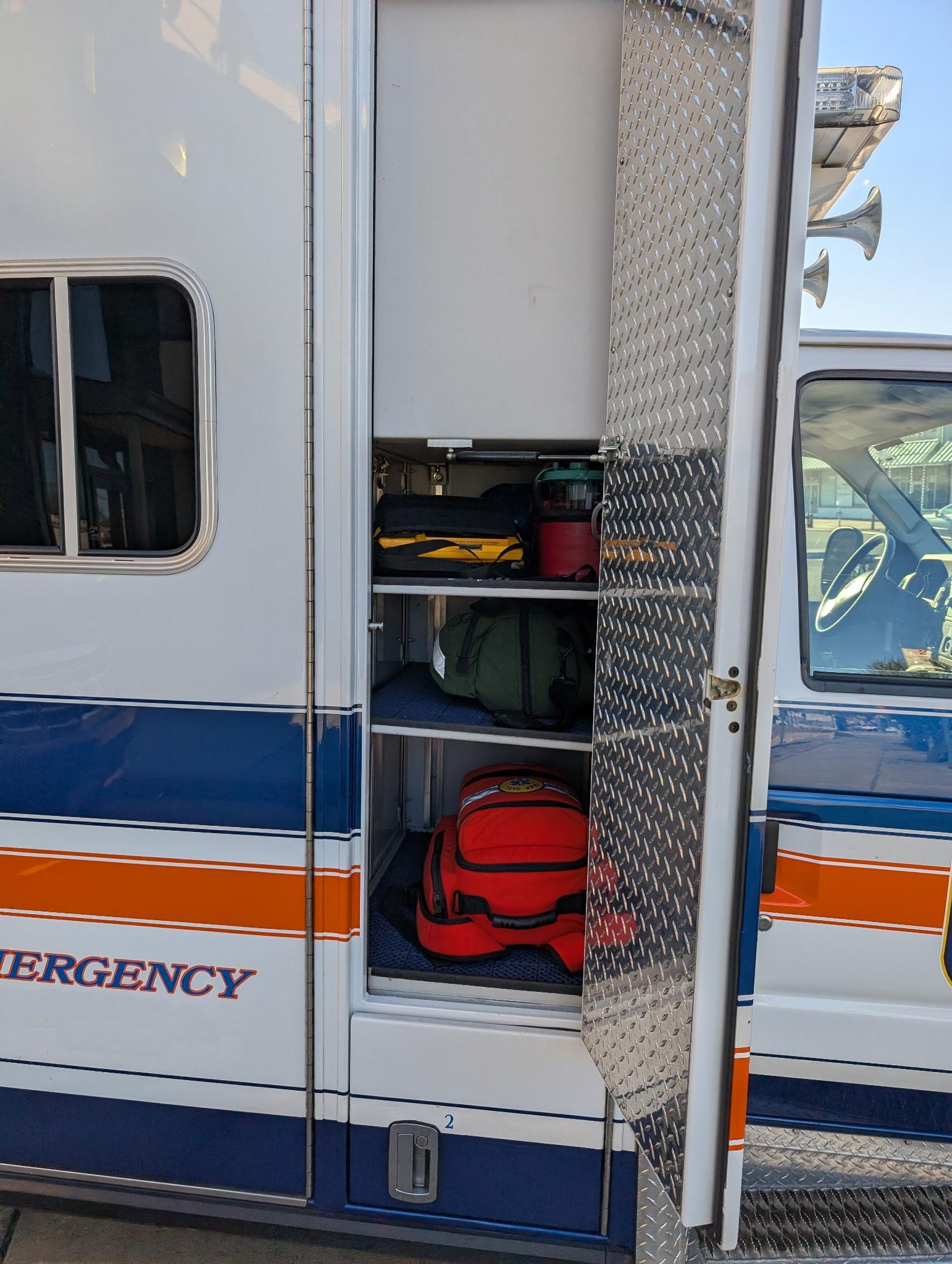 2009 Horton Ford Type III Ambulance - image 6
