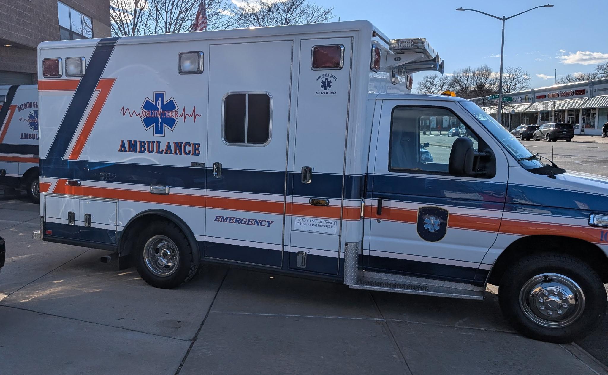 2009 Horton Ford Type III Ambulance - image 3