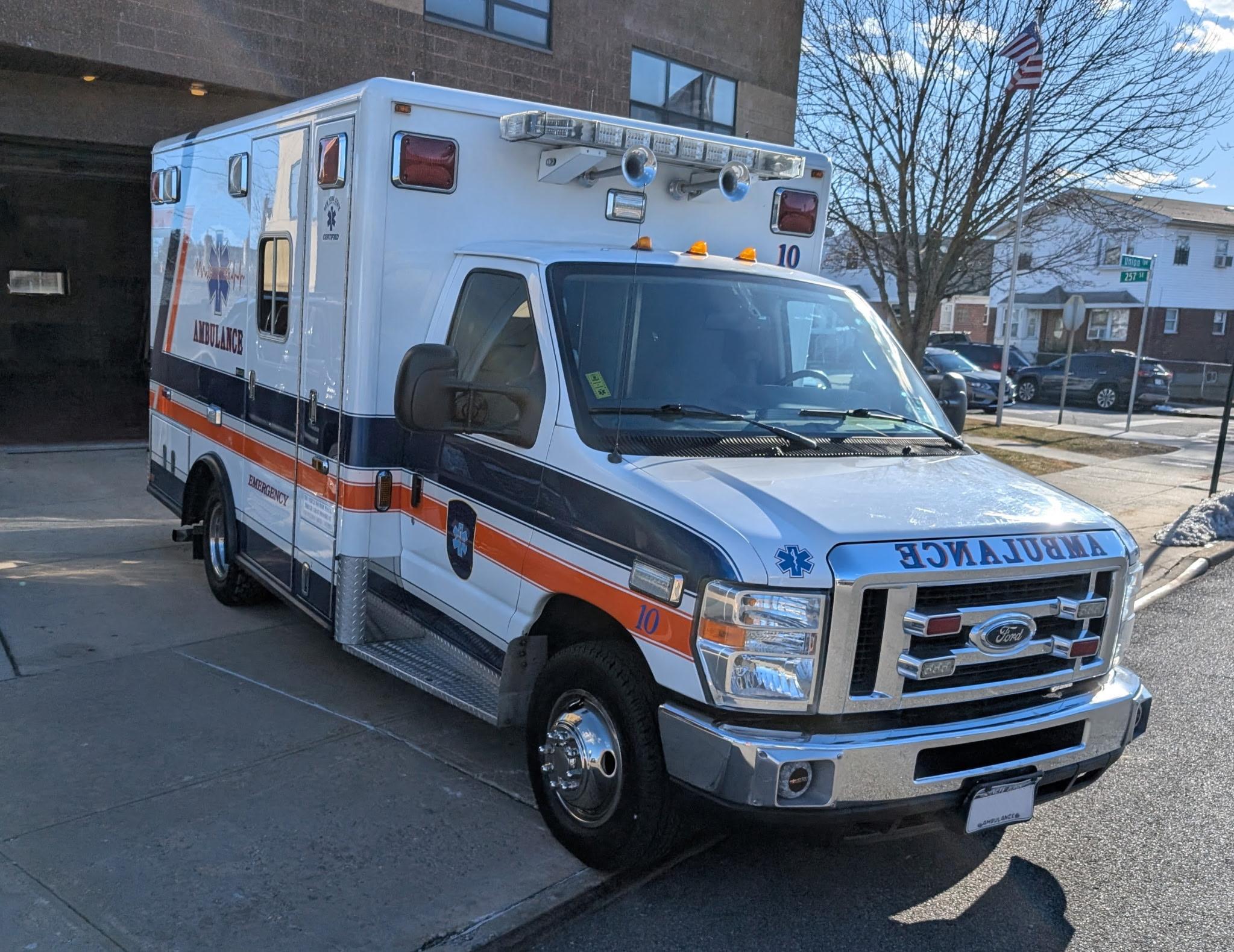 2009 Horton Ford Type III Ambulance - image 1
