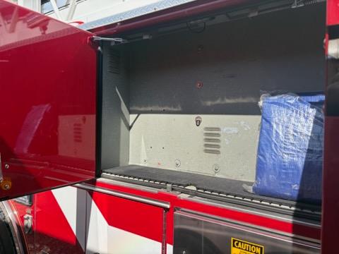 1991 Pierce 100' Quint - image 30