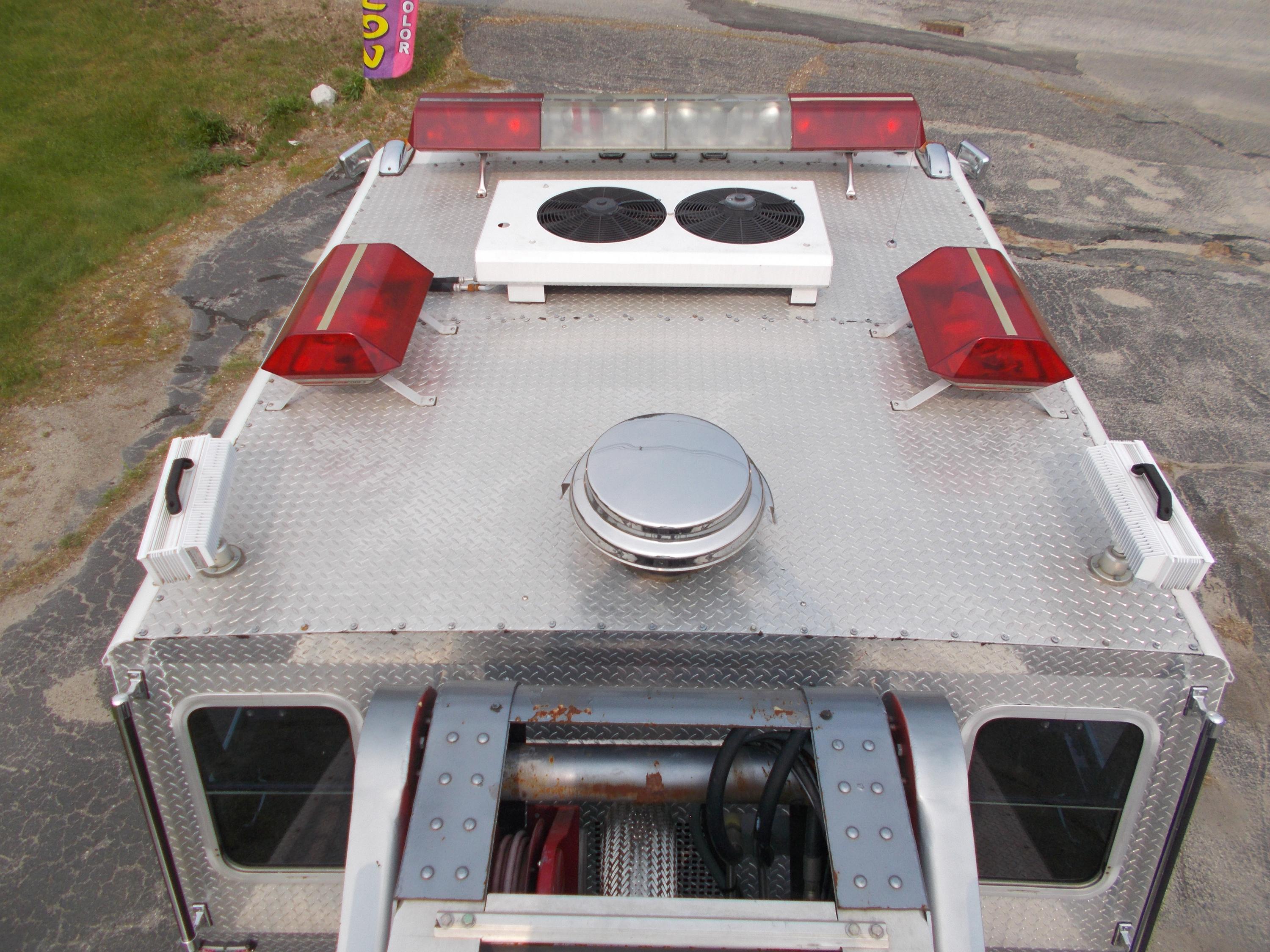 1994 Sutphen 100' Aerial - image 15